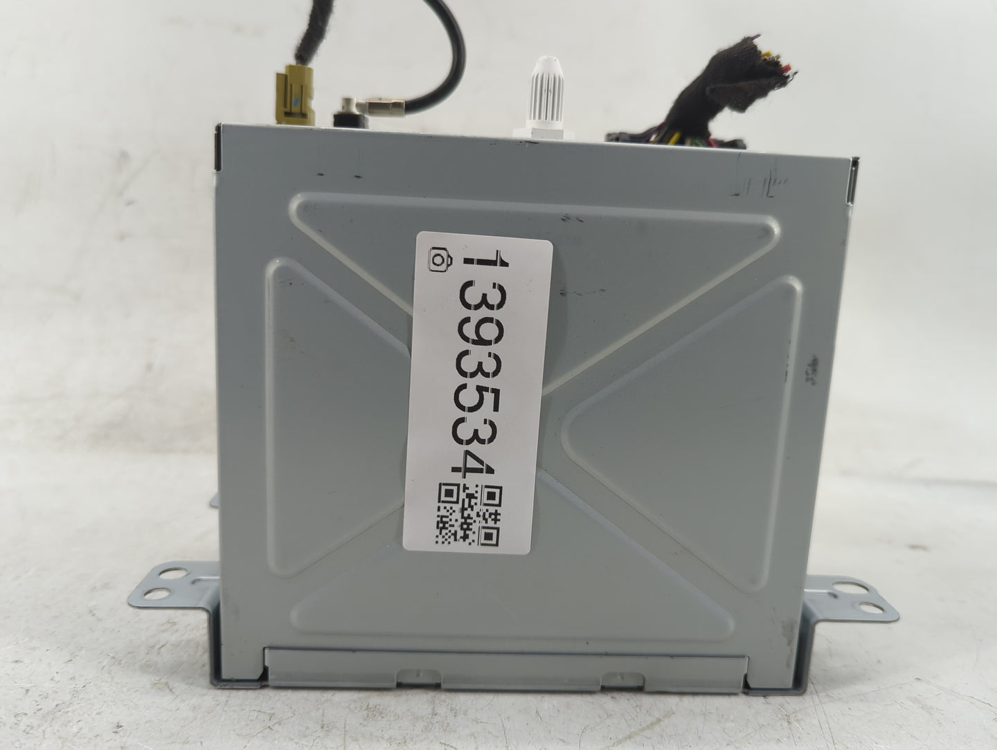 2013 Chevrolet Malibu Radio AM FM Cd Player Receiver Replacement P/N:22923802 Fits OEM Used Auto Parts - Oemusedautoparts1.c