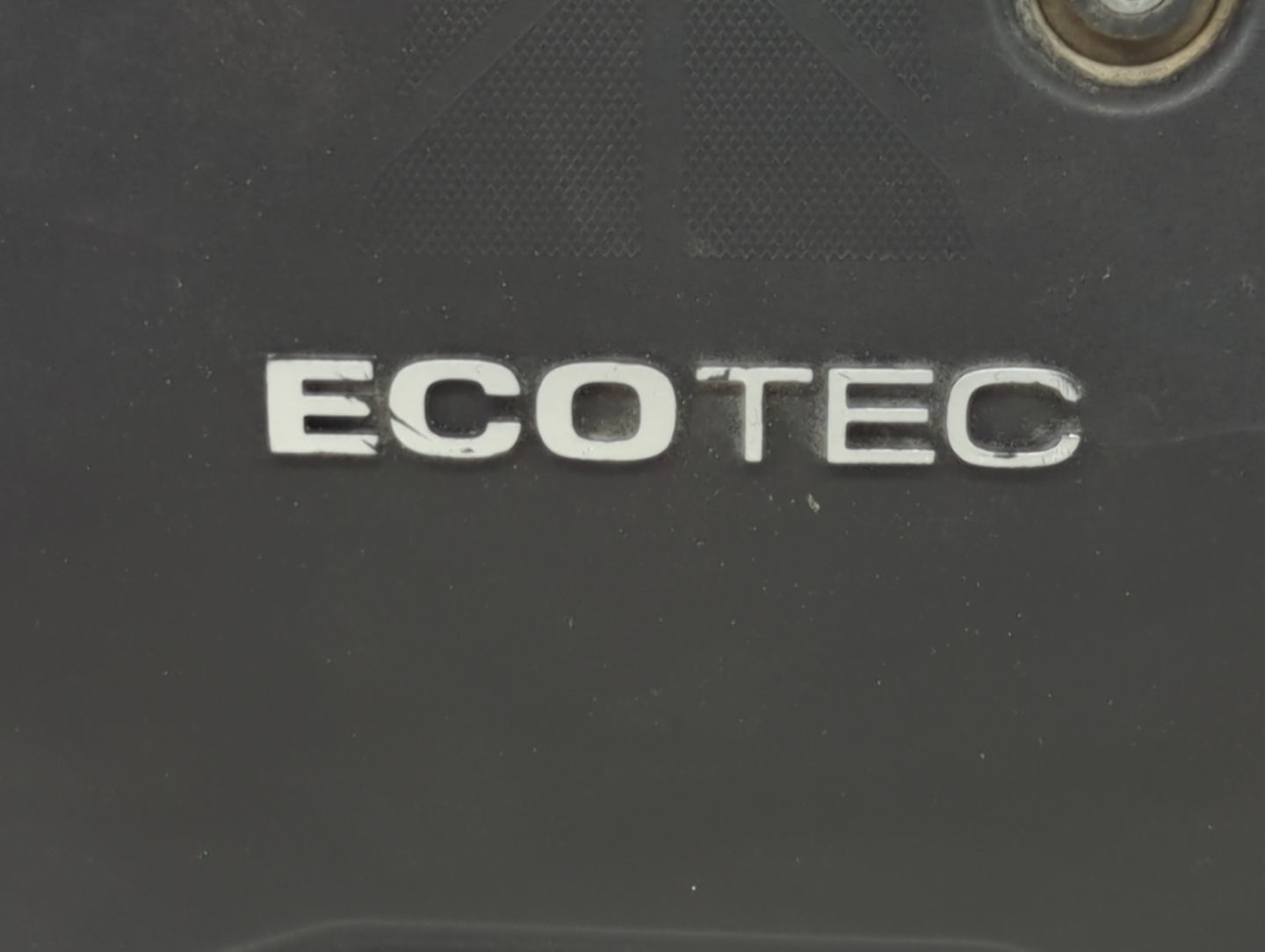 2013 Chevrolet Malibu Engine Cover - Oemusedautoparts1.com