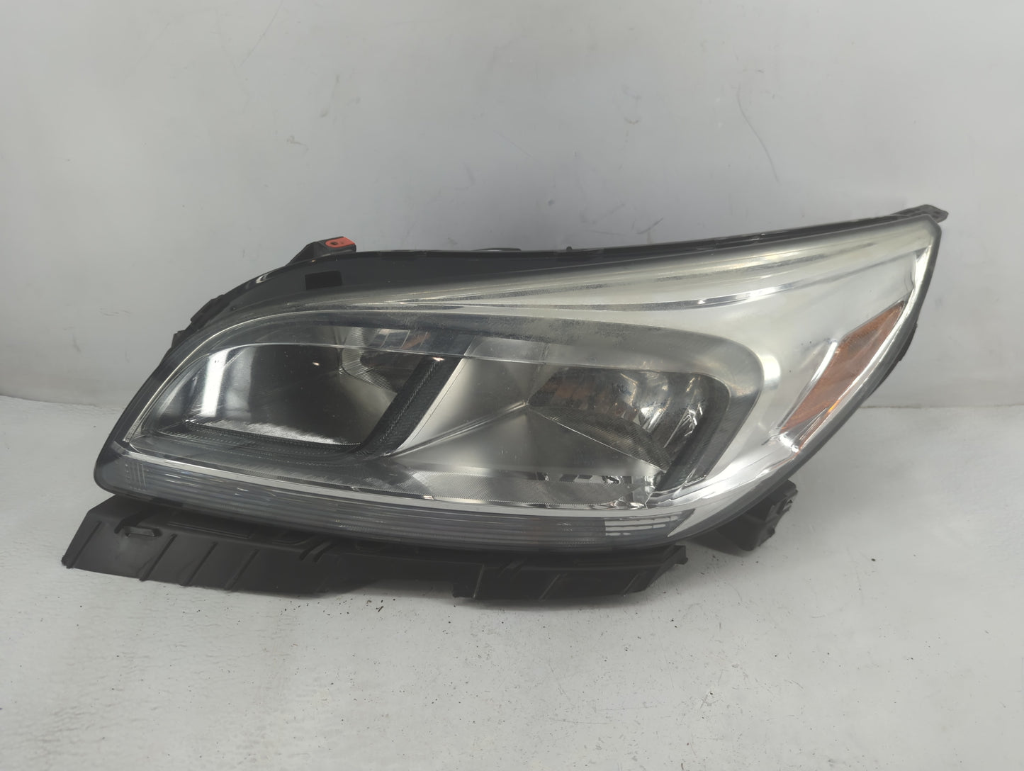 2013-2016 Chevrolet Malibu Driver Left Oem Head Light Headlight Lamp - Oemusedautoparts1.com