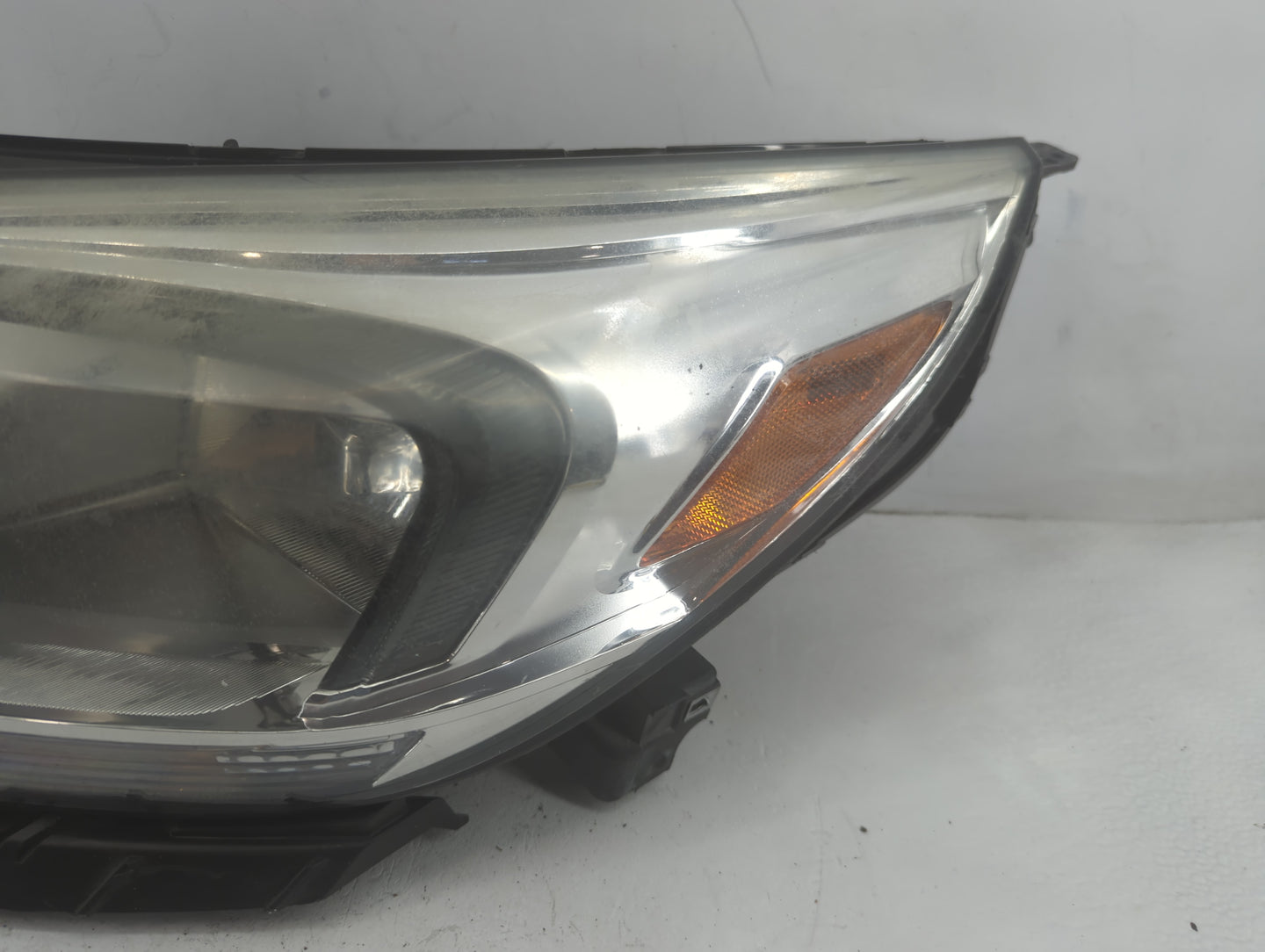 2013-2016 Chevrolet Malibu Driver Left Oem Head Light Headlight Lamp - Oemusedautoparts1.com