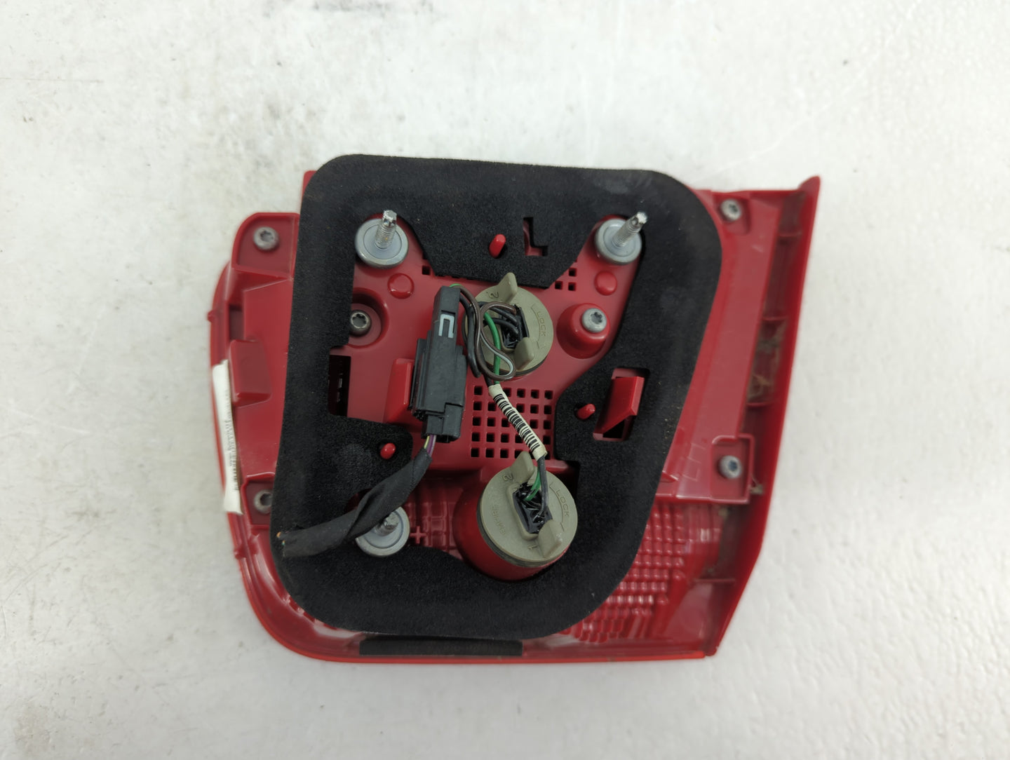 2013-2016 Chevrolet Malibu Tail Light Assembly Driver Left OEM P/N:22871115 Fits Fits 2013 2014 2015 2016 OEM Used Auto Part