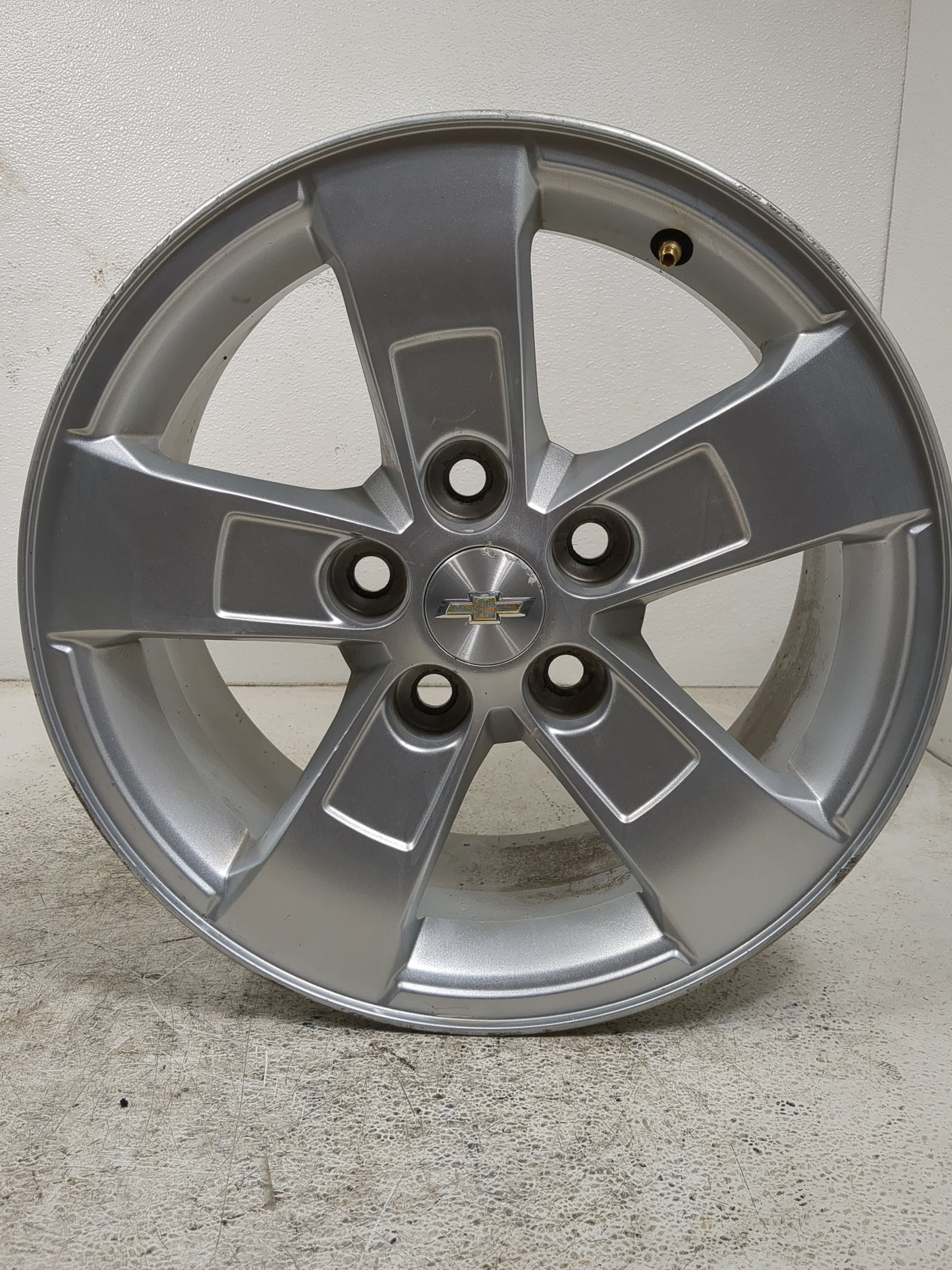 2013-2016 Chevrolet Malibu Oem Wheel Rim 1401543 - Oemusedautoparts1.com