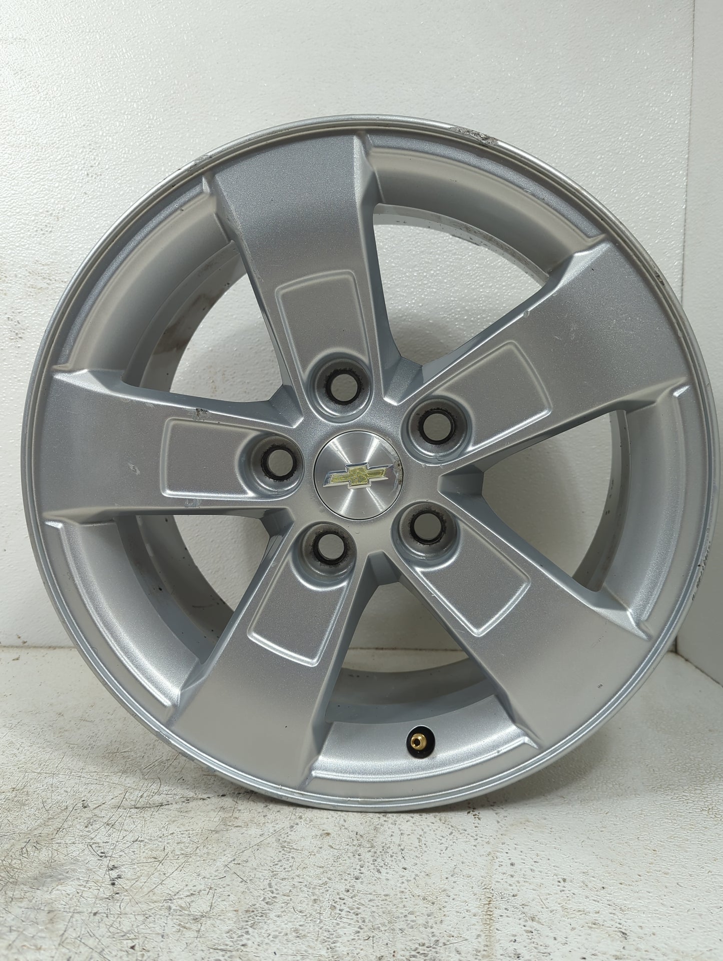 2013-2016 Chevrolet Malibu Oem Wheel Rim 1401544 - Oemusedautoparts1.com
