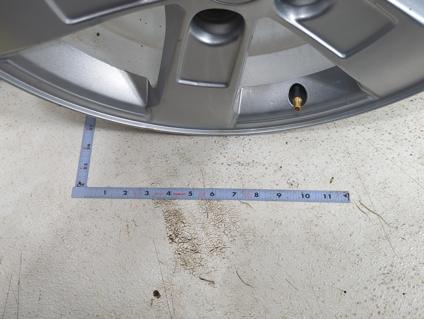 2013-2016 Chevrolet Malibu Oem Wheel Rim 1401544 - Oemusedautoparts1.com