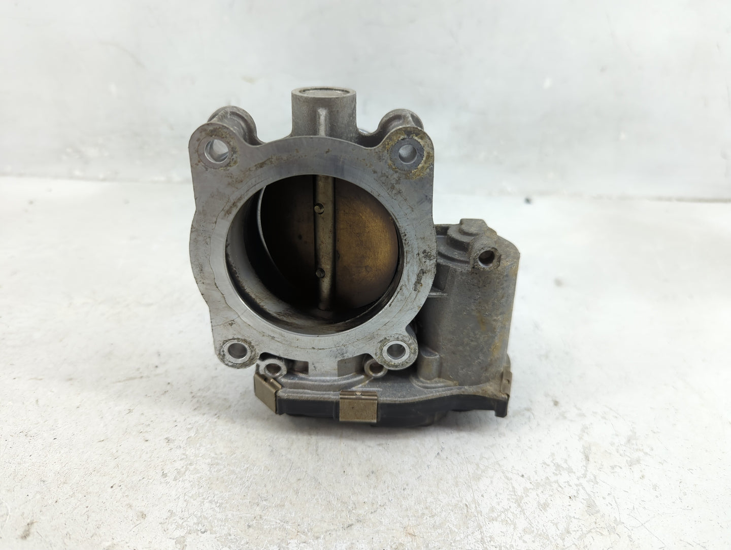 2013-2014 Chevrolet Malibu Throttle Body P/N:12627217DA Fits Fits 2012 2013 2014 2015 OEM Used Auto Parts - Oemusedautoparts