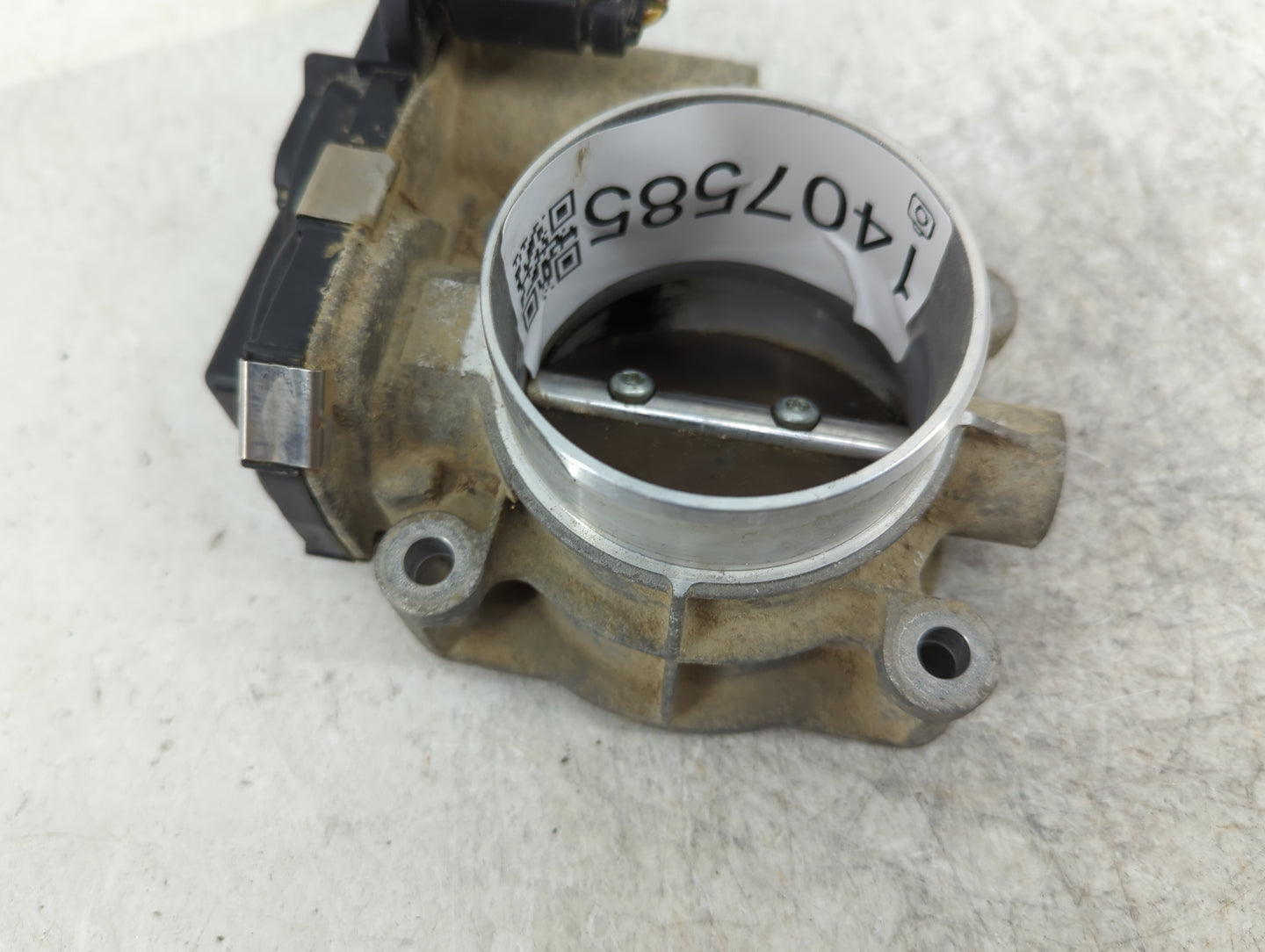 2013-2015 Chevrolet Malibu Throttle Body P/N:12627217DA Fits Fits 2013 2014 2015 2017 2018 2019 2020 OEM Used Auto Parts - O