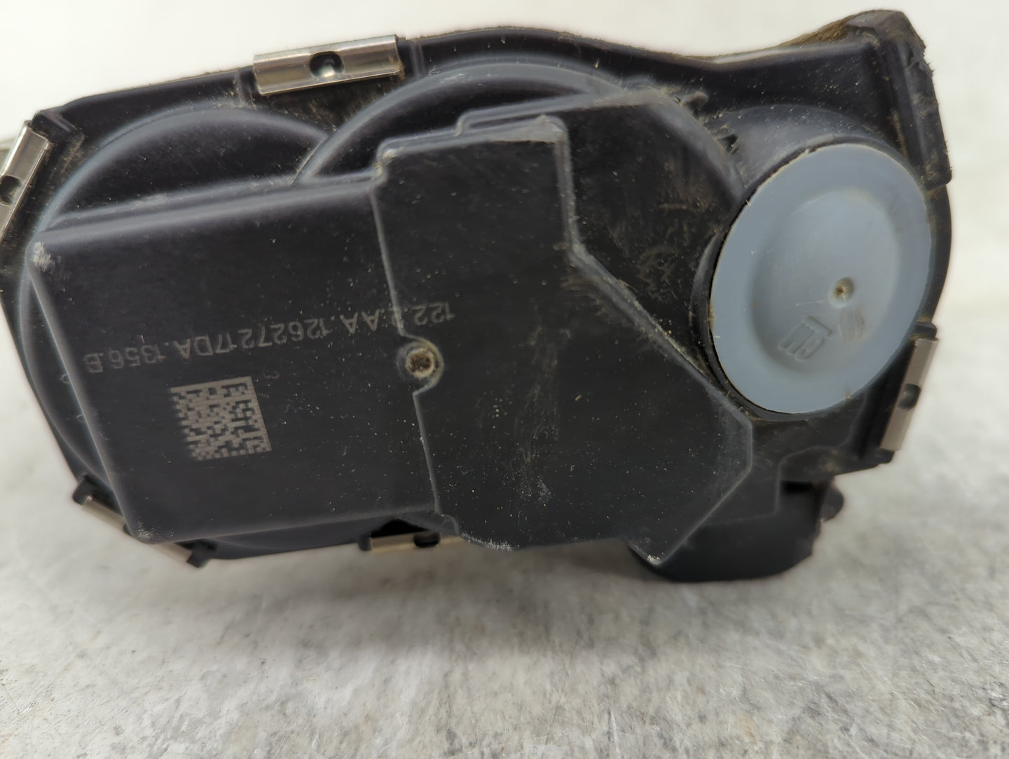 2013-2015 Chevrolet Malibu Throttle Body P/N:12627217DA Fits Fits 2013 2014 2015 2017 2018 2019 2020 OEM Used Auto Parts - O