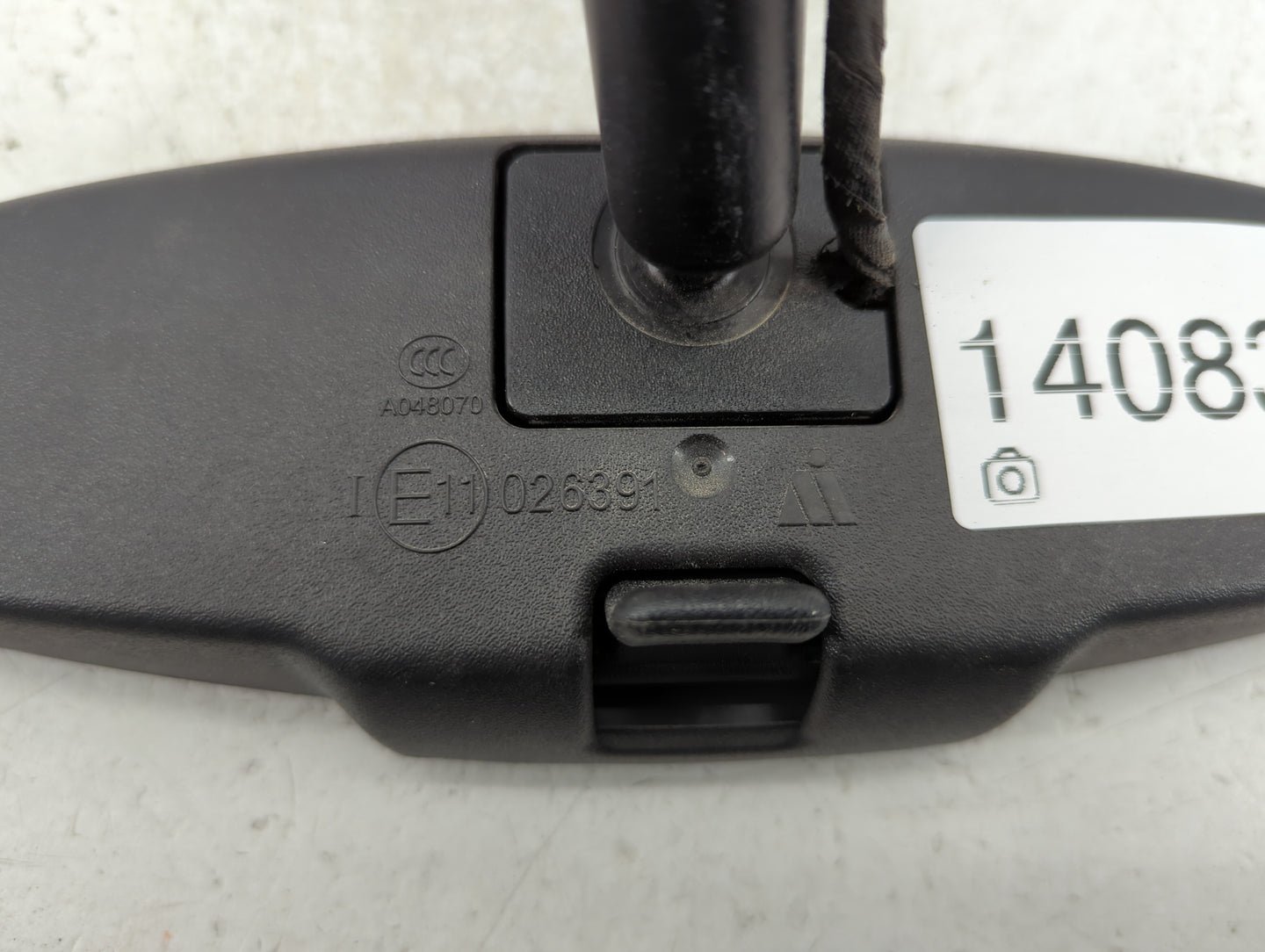 2013-2016 Chevrolet Malibu Interior Rear View Mirror Replacement OEM P/N:E11026391 Fits OEM Used Auto Parts - Oemusedautopar