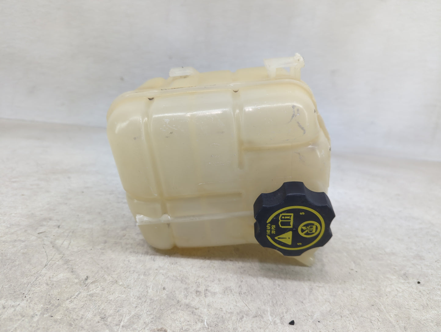 2013 Chevrolet Malibu Radiator Coolant Overflow Expansion Tank Bottle - Oemusedautoparts1.com
