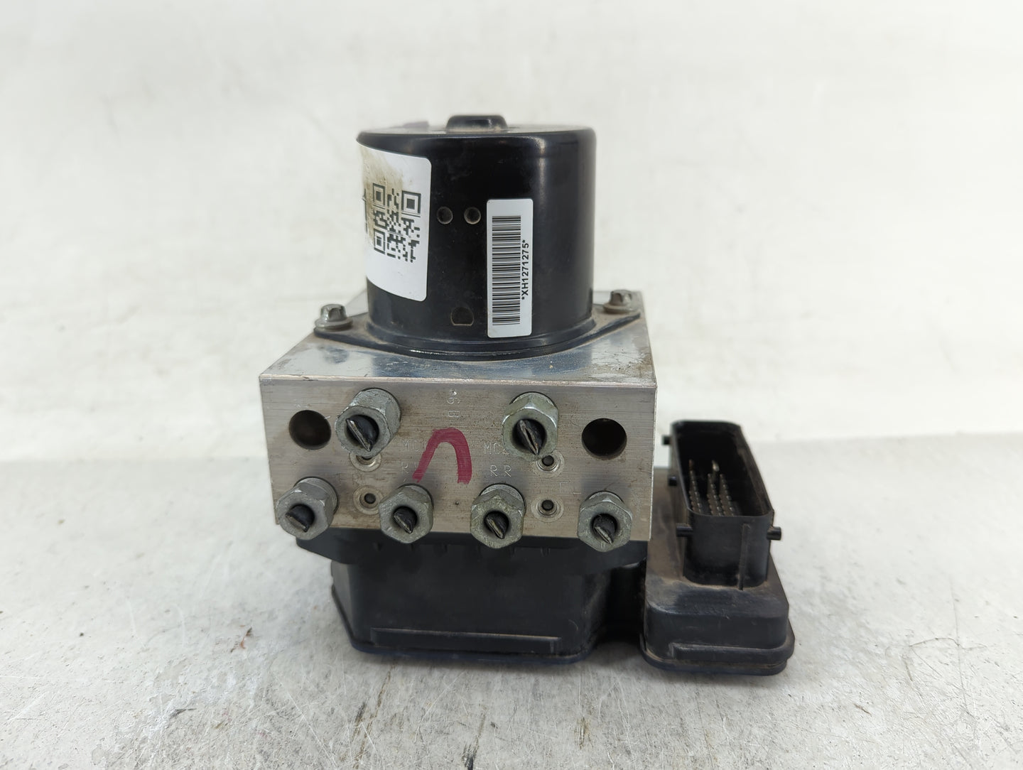 2013-2016 Chevrolet Malibu ABS Pump Control Module Replacement P/N:22827930 Fits Fits 2012 2013 2014 2015 2016 OEM Used Auto
