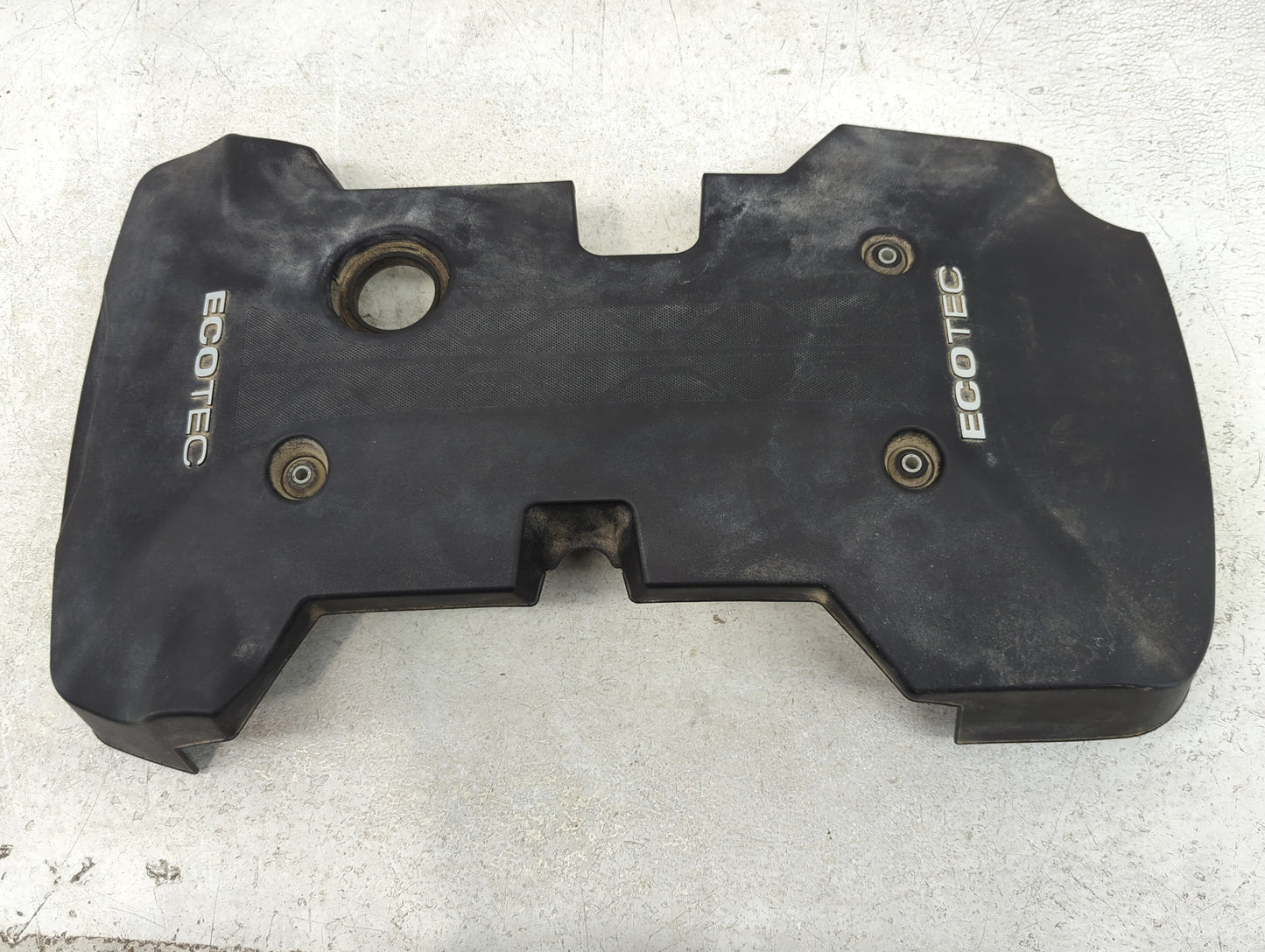 2013 Chevrolet Malibu Engine Cover - Oemusedautoparts1.com