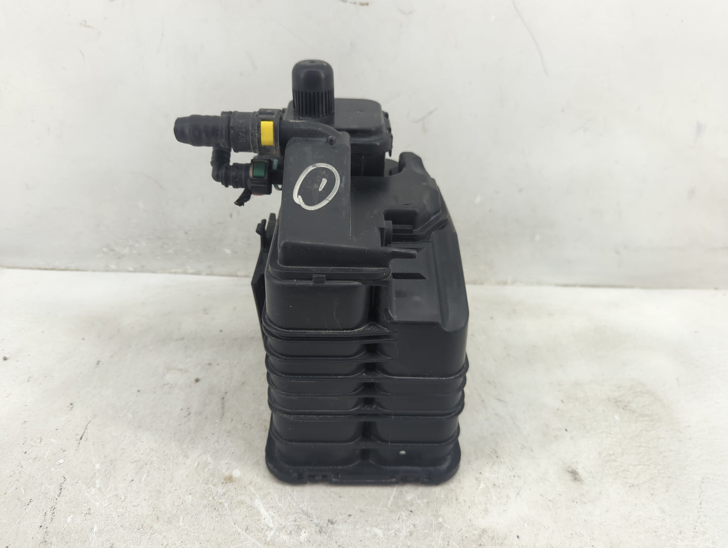 2013 Chevrolet Malibu Fuel Vapor Charcoal Canister 1410471 - Oemusedautoparts1.com