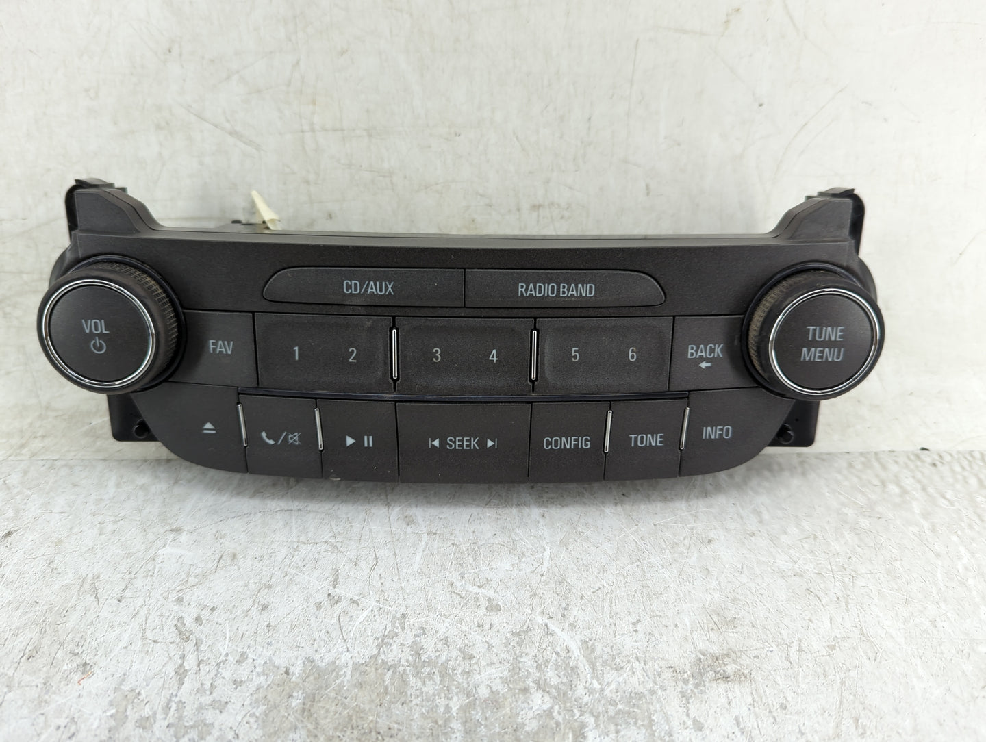 2013 Chevrolet Malibu Radio AM FM Cd Player Receiver Replacement P/N:22880998 Fits OEM Used Auto Parts - Oemusedautoparts1.c