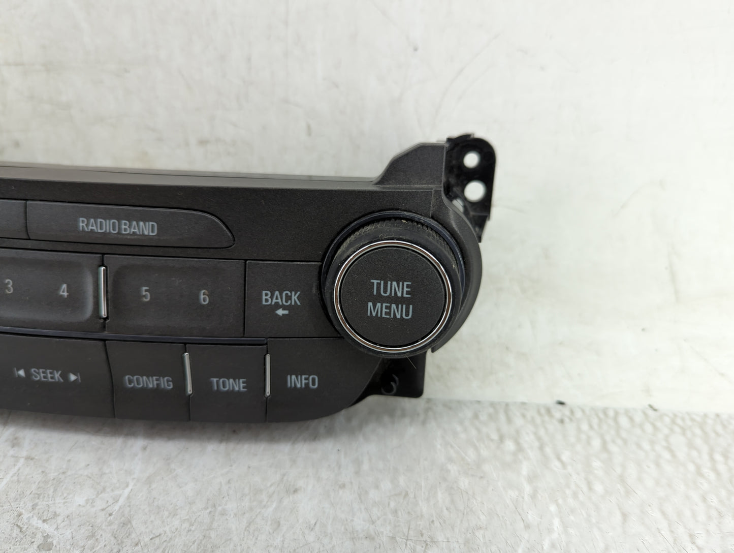 2013 Chevrolet Malibu Radio AM FM Cd Player Receiver Replacement P/N:22880998 Fits OEM Used Auto Parts - Oemusedautoparts1.c