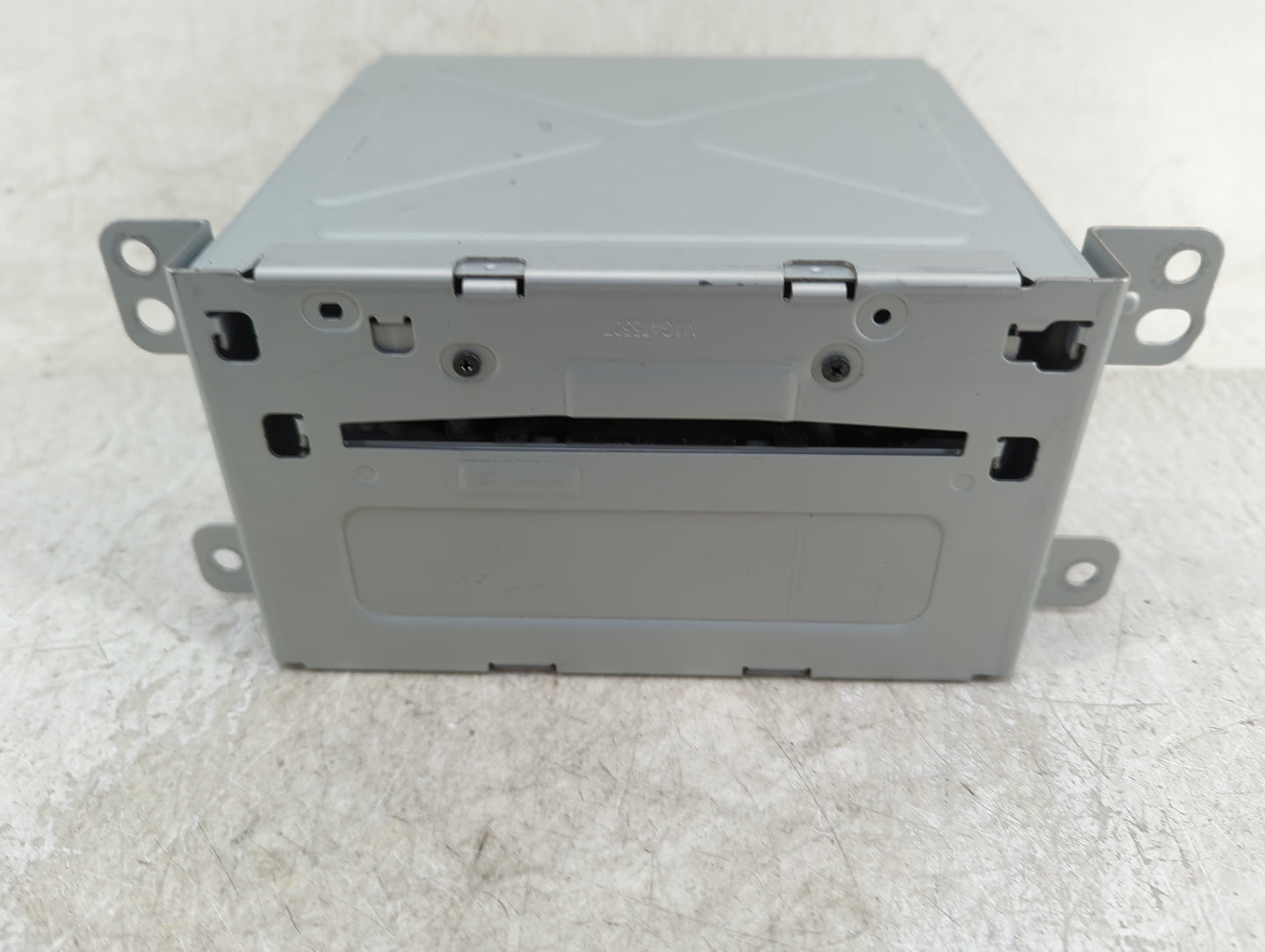 2013 Chevrolet Malibu Radio AM FM Cd Player Receiver Replacement P/N:22923802 Fits OEM Used Auto Parts - Oemusedautoparts1.c