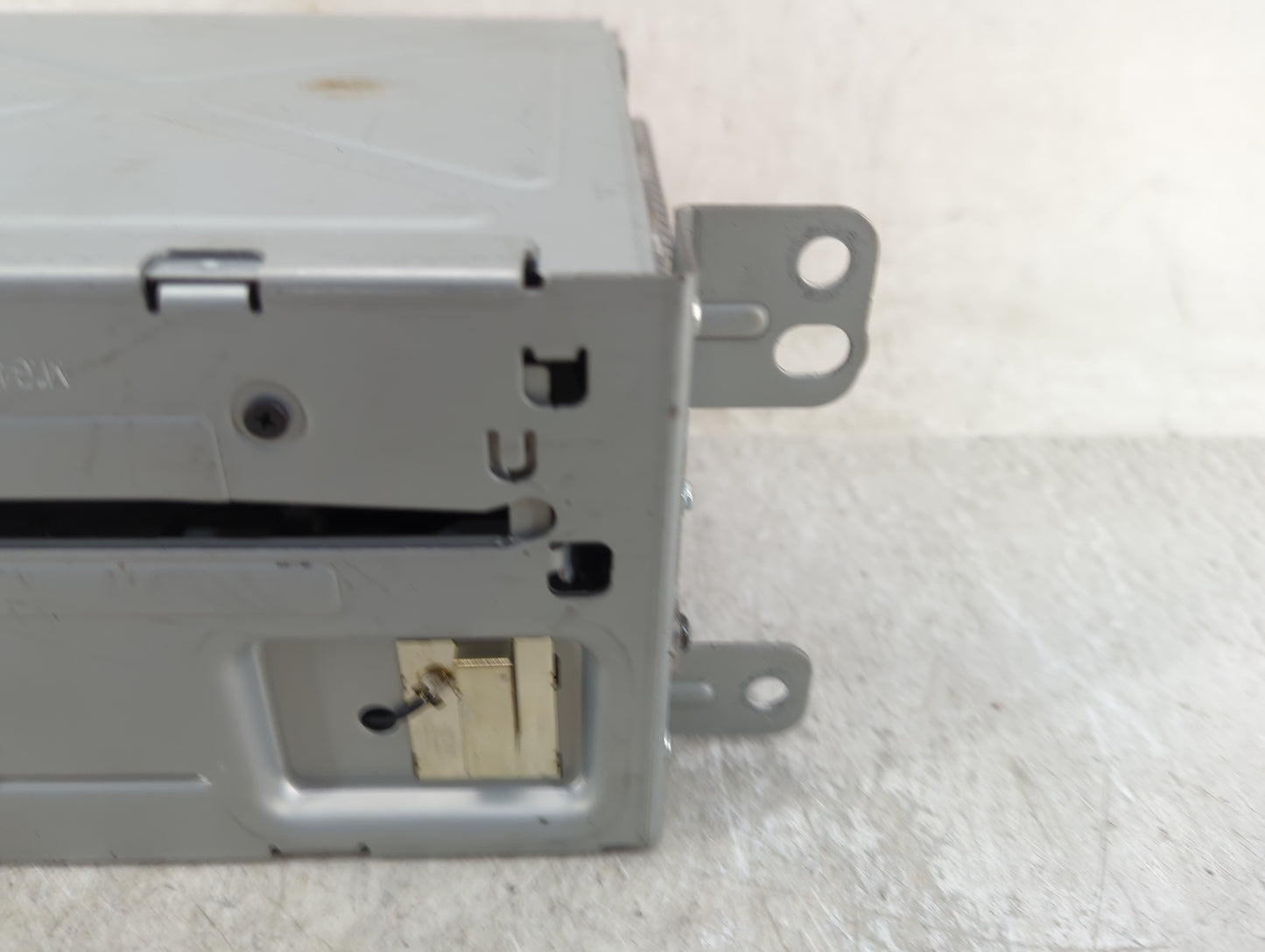 2013 Chevrolet Malibu Radio AM FM Cd Player Receiver Replacement P/N:23140543 Fits OEM Used Auto Parts - Oemusedautoparts1.c