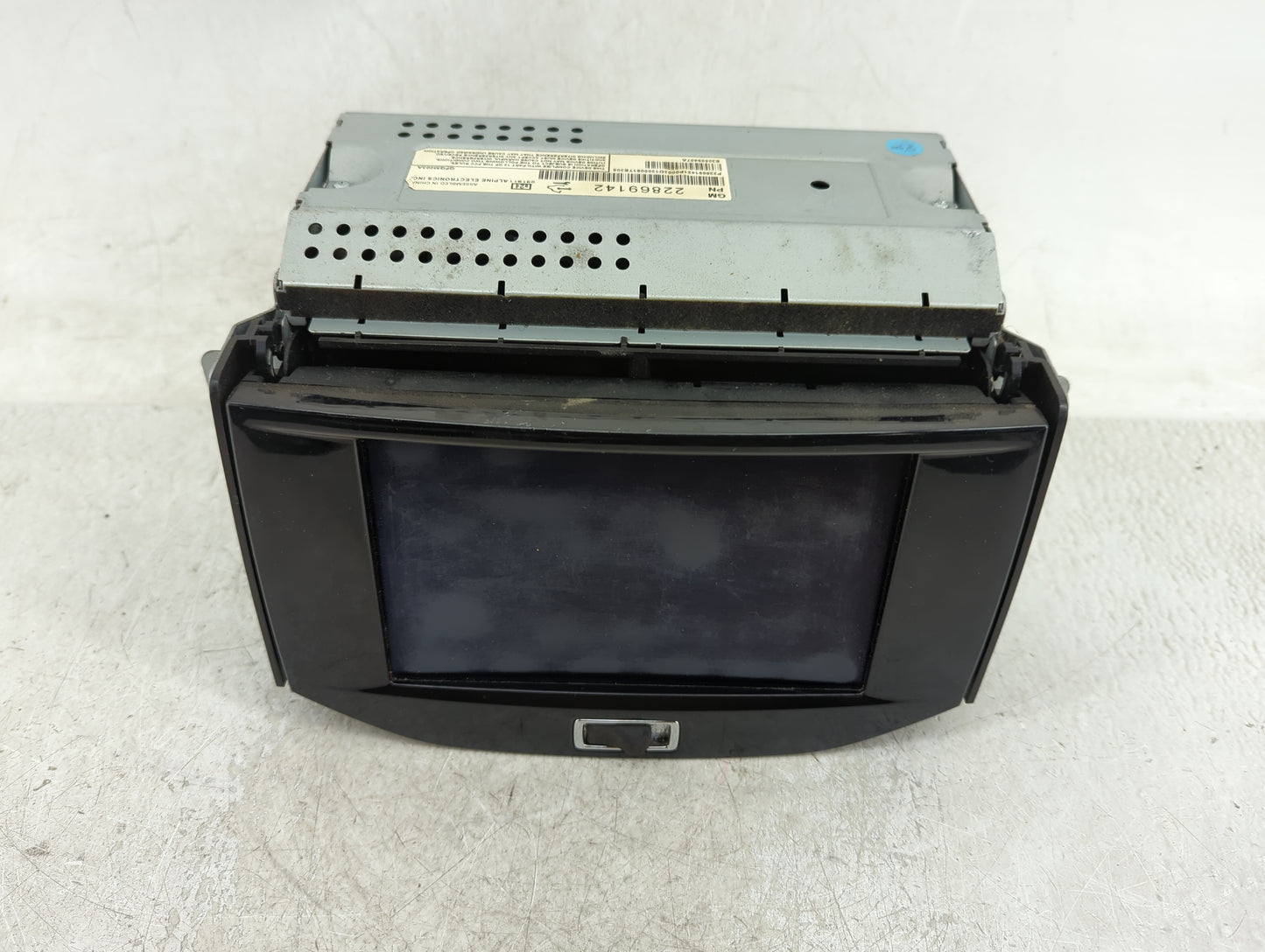 2013 Chevrolet Malibu Radio AM FM Cd Player Receiver Replacement P/N:22869142 Fits OEM Used Auto Parts - Oemusedautoparts1.c