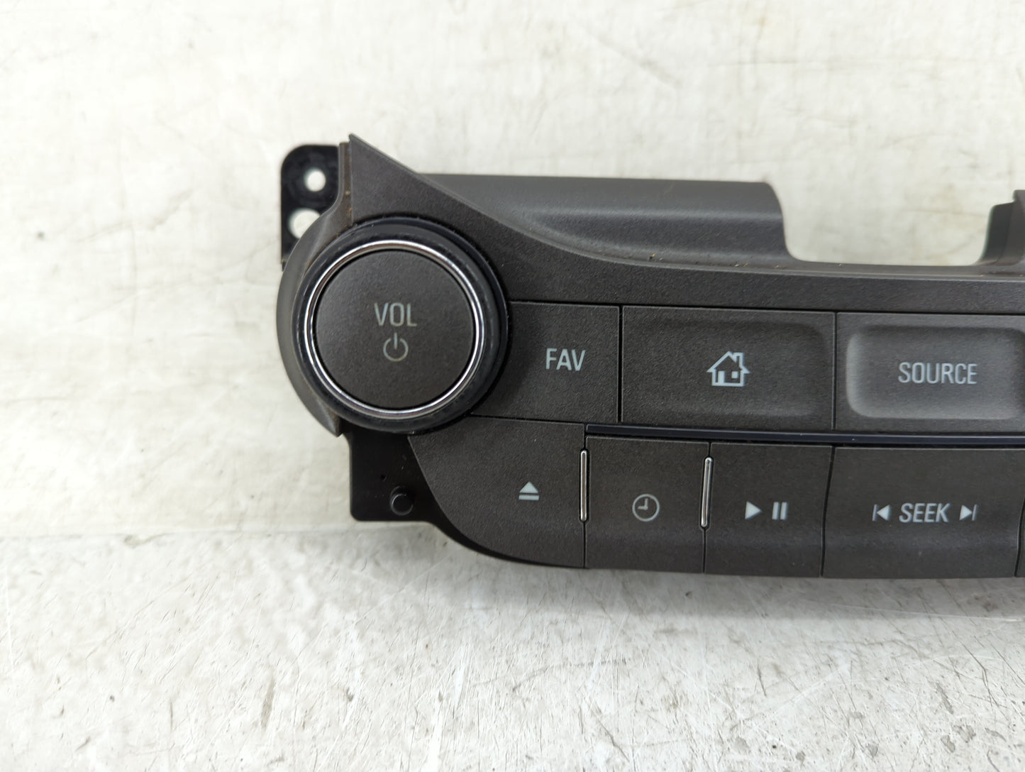 2013-2013 Chevrolet Malibu Radio Control Panel - Oemusedautoparts1.com