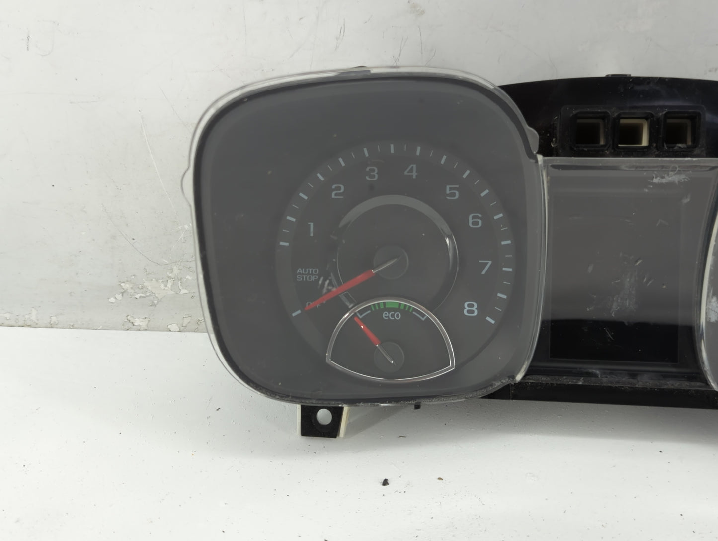 2013 Chevrolet Malibu Instrument Cluster Speedometer Gauges Fits OEM Used Auto Parts - Oemusedautoparts1.com