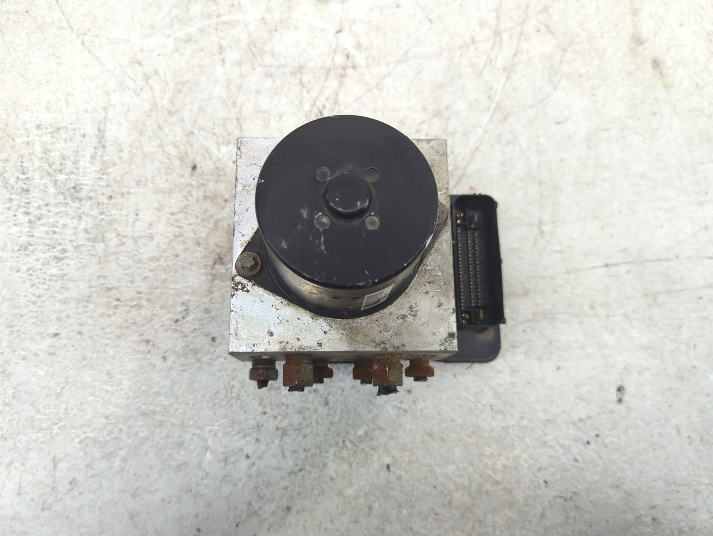 2013-2016 Chevrolet Malibu ABS Pump Control Module Replacement P/N:22827930 Fits Fits 2012 2013 2014 2015 2016 OEM Used Auto