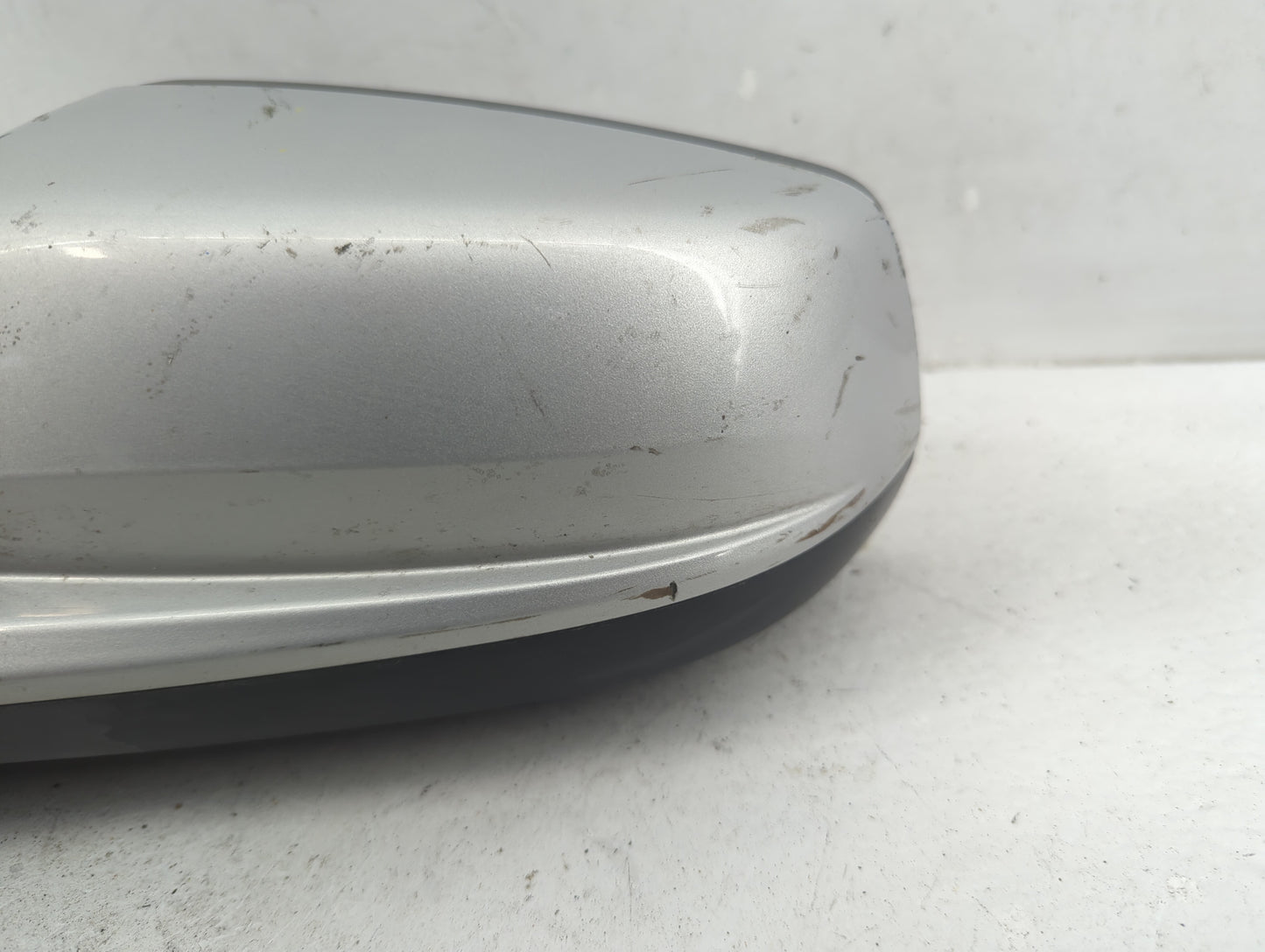 2013 Chevrolet Malibu Driver Side View Mirror - Left Door Mirror OEM Used - Oemusedautoparts1.com