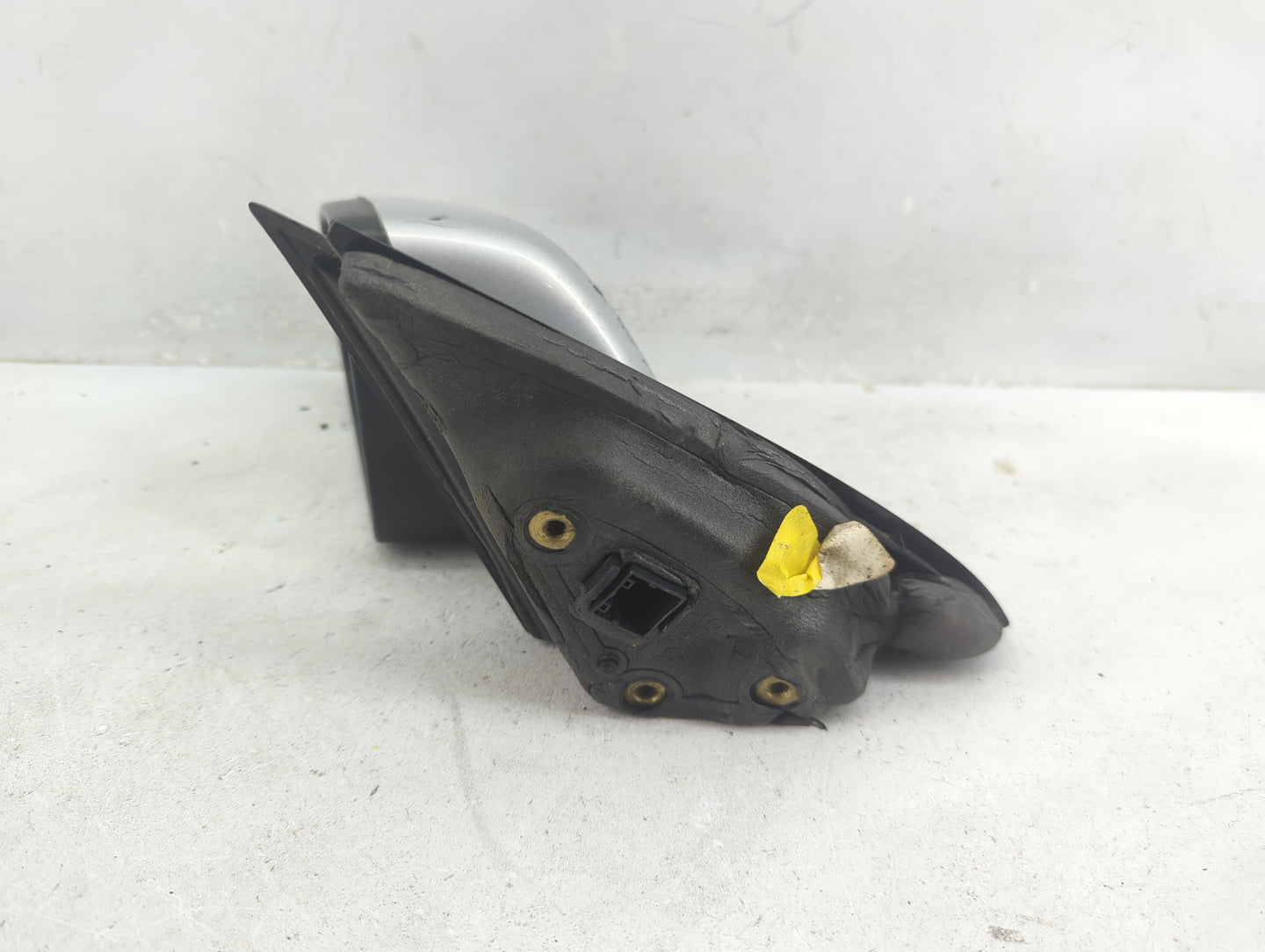 2013 Chevrolet Malibu Driver Side View Mirror - Left Door Mirror OEM Used - Oemusedautoparts1.com