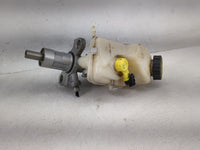 2013-2016 Chevrolet Malibu Brake Master Cylinder 1420292 - Oemusedautoparts1.com