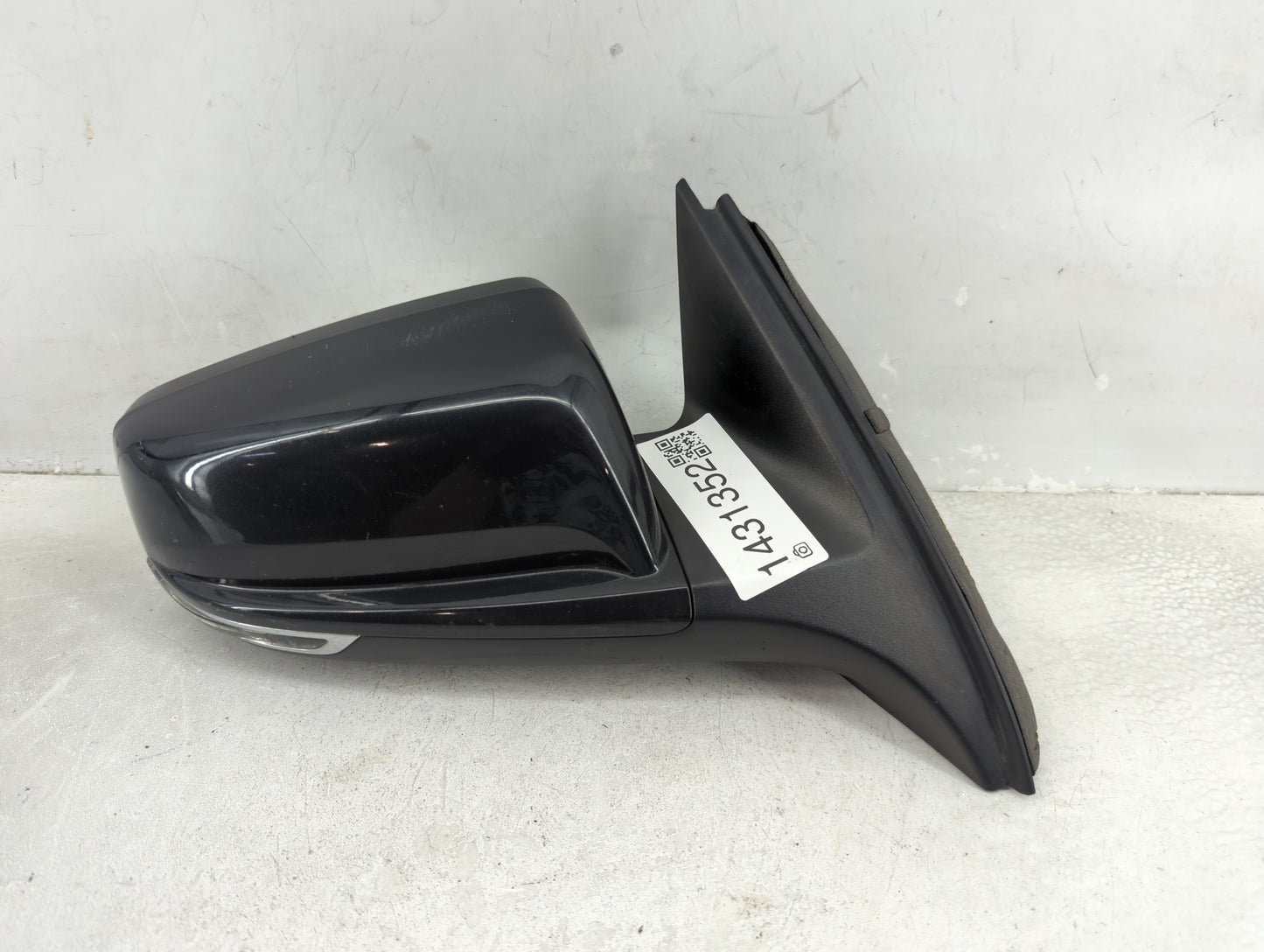 2013 Chevrolet Malibu Passenger Side View Mirror - Right Door Mirror OEM Used - Oemusedautoparts1.com