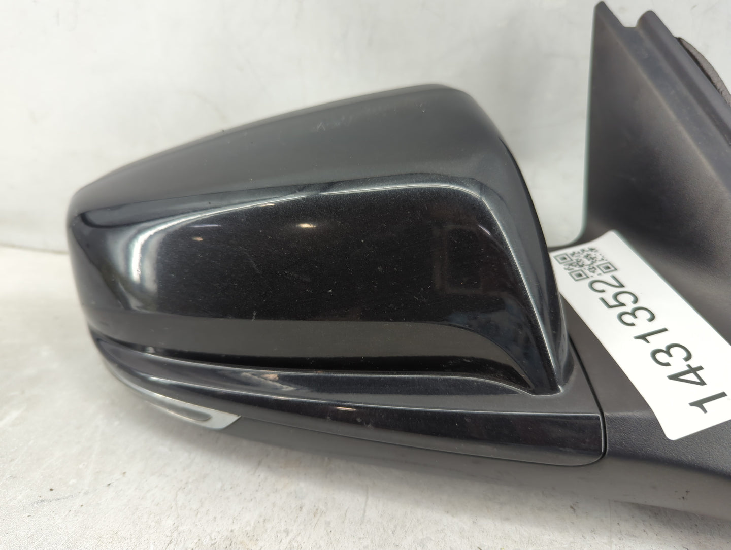 2013 Chevrolet Malibu Passenger Side View Mirror - Right Door Mirror OEM Used - Oemusedautoparts1.com