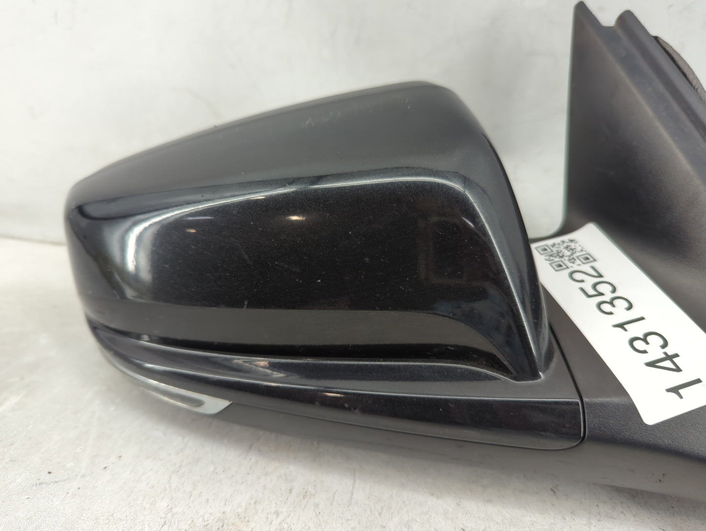 2013 Chevrolet Malibu Passenger Side View Mirror - Right Door Mirror OEM Used - Oemusedautoparts1.com