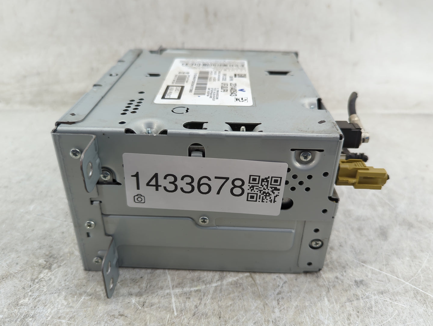 2013 Chevrolet Malibu Radio AM FM Cd Player Receiver Replacement P/N:23140543 GA-130-COLR-NS, CQ-FG72E9GDB Fits OEM Used Aut