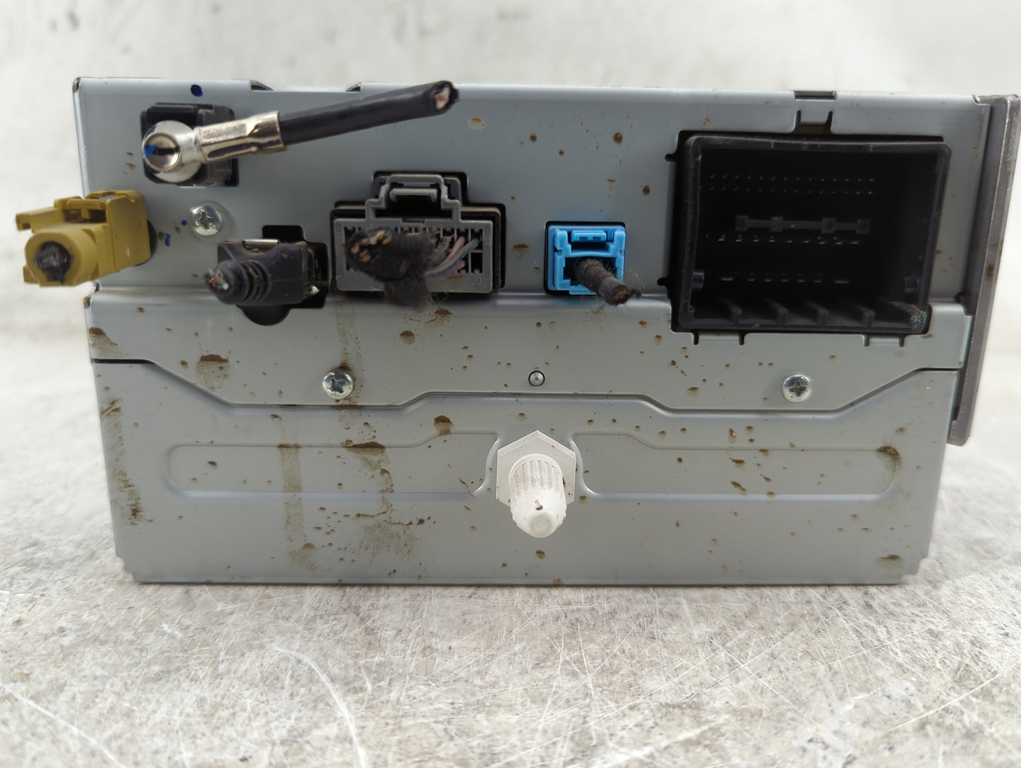2013 Chevrolet Malibu Radio AM FM Cd Player Receiver Replacement P/N:23140543 GA-130-COLR-NS, CQ-FG72E9GDB Fits OEM Used Aut