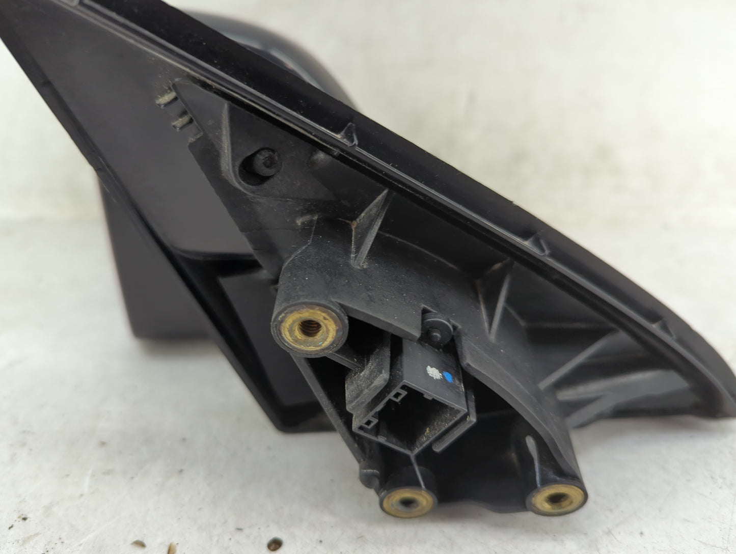 2013 Chevrolet Malibu Driver Side View Mirror - Left Door Mirror OEM Used - Oemusedautoparts1.com