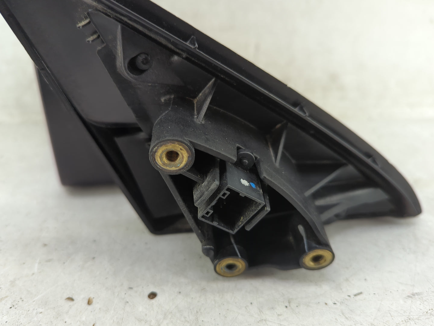 2013 Chevrolet Malibu Driver Side View Mirror - Left Door Mirror OEM Used - Oemusedautoparts1.com