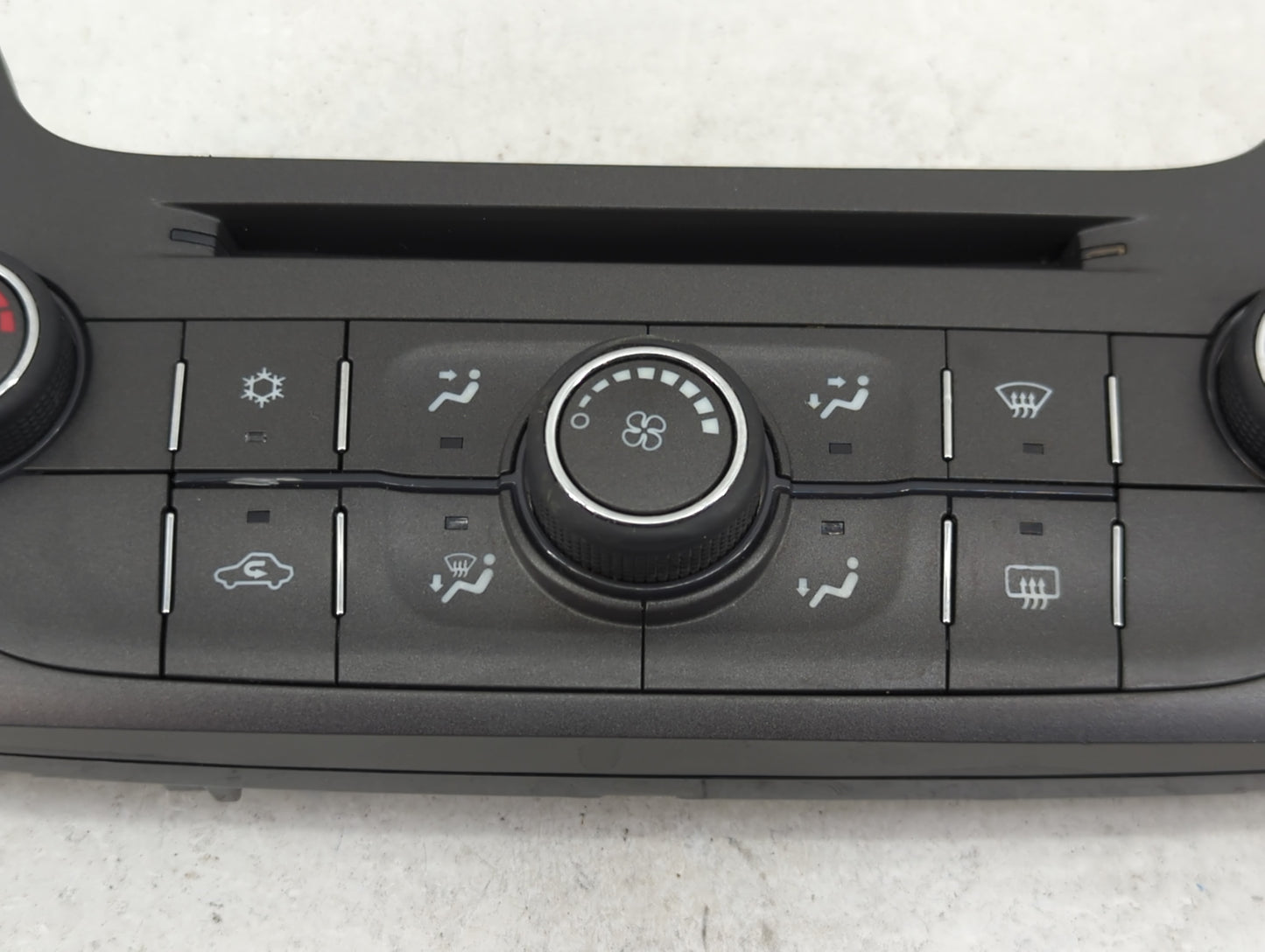 2013-2015 Chevrolet Malibu Climate Control Module Temperature AC/Heater Replacement P/N:22854788 545290509 Fits OEM Used Aut