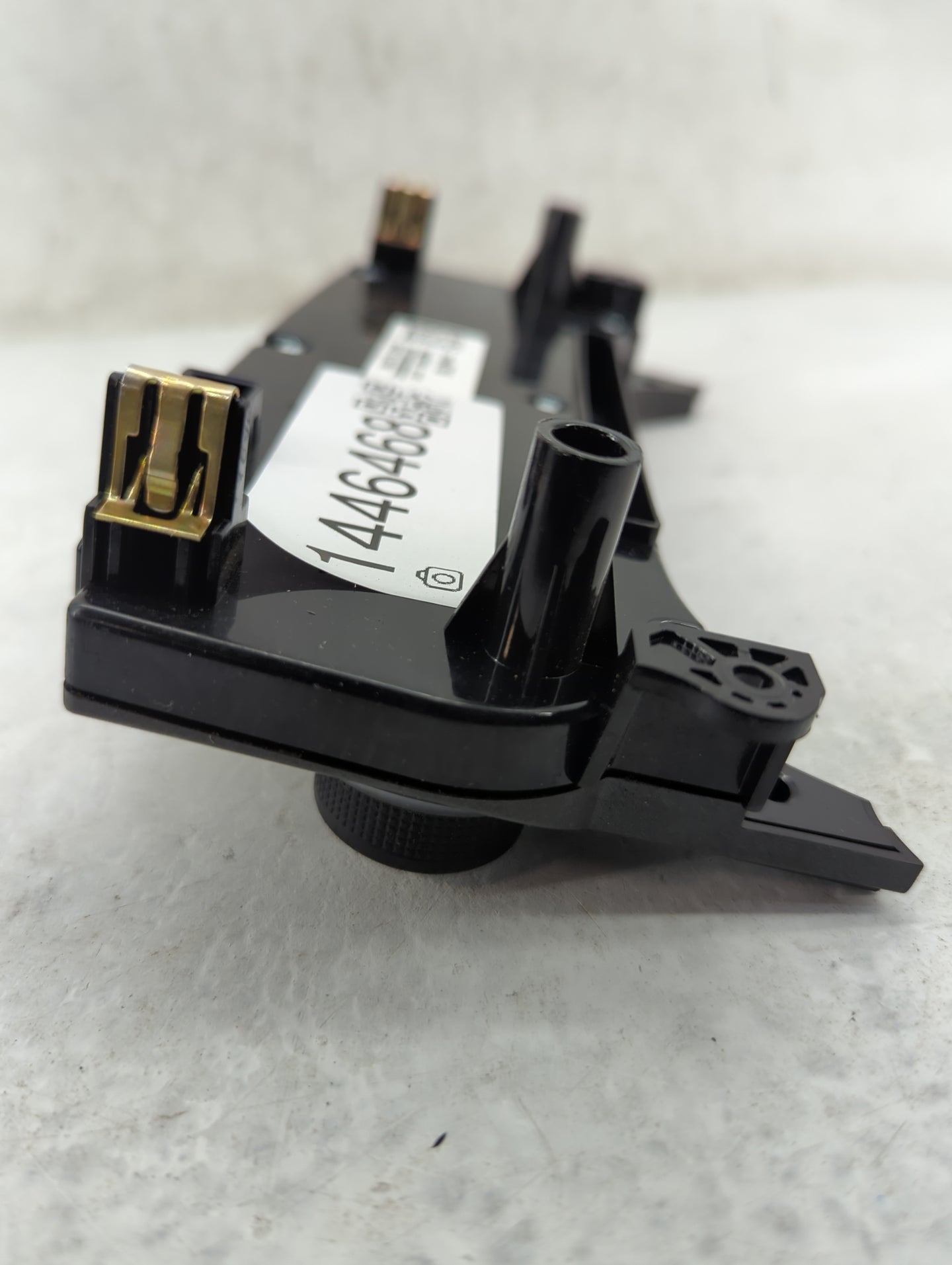2013 Chevrolet Malibu Climate Control Module Temperature AC/Heater Replacement P/N:22854786 Fits OEM Used Auto Parts - Oemus