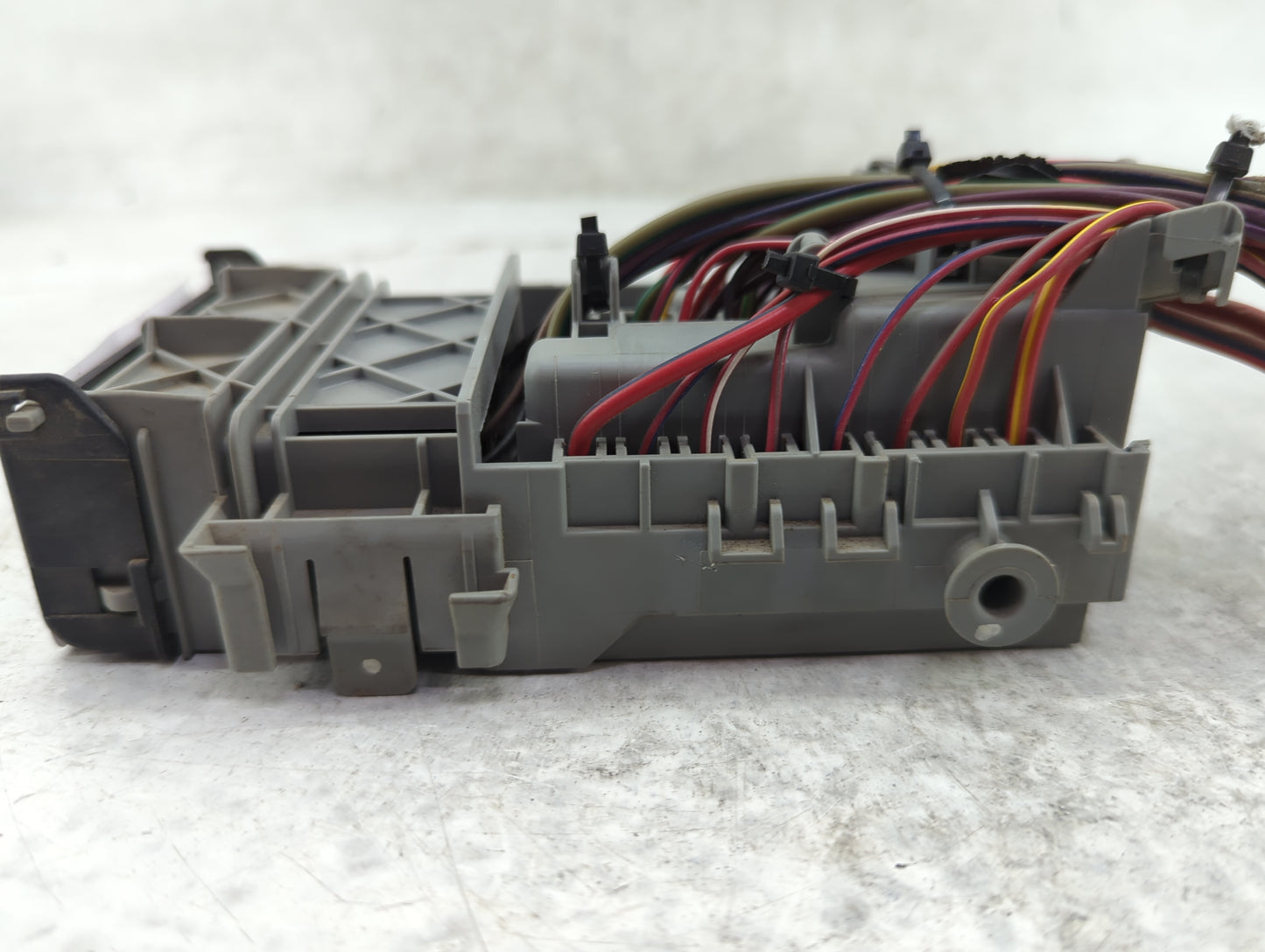 2013-2014 Chevrolet Malibu Theft-locking Control Module 13222786 - Oemusedautoparts1.com