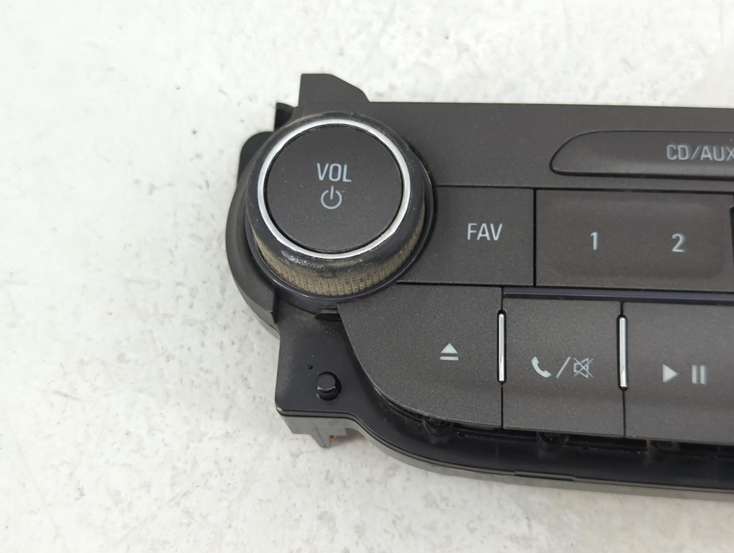 2013-2013 Chevrolet Malibu Radio Control Panel - Oemusedautoparts1.com