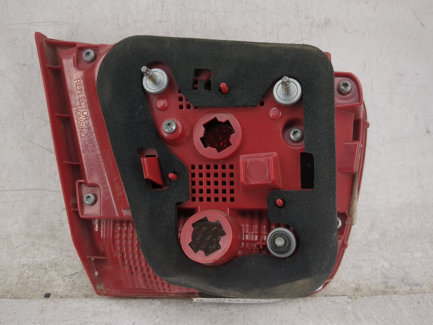 2013-2016 Chevrolet Malibu Tail Light Assembly Passenger Right OEM P/N:322161 22907312 Fits Fits 2013 2014 2015 2016 OEM Use