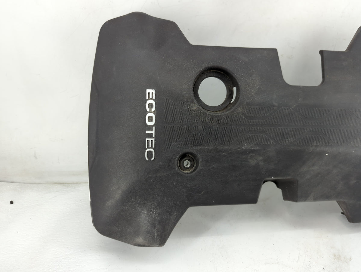 2013 Chevrolet Malibu Engine Cover 1457895 - Oemusedautoparts1.com