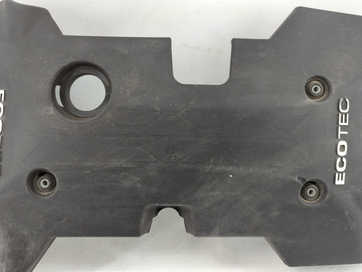 2013 Chevrolet Malibu Engine Cover 1457895 - Oemusedautoparts1.com