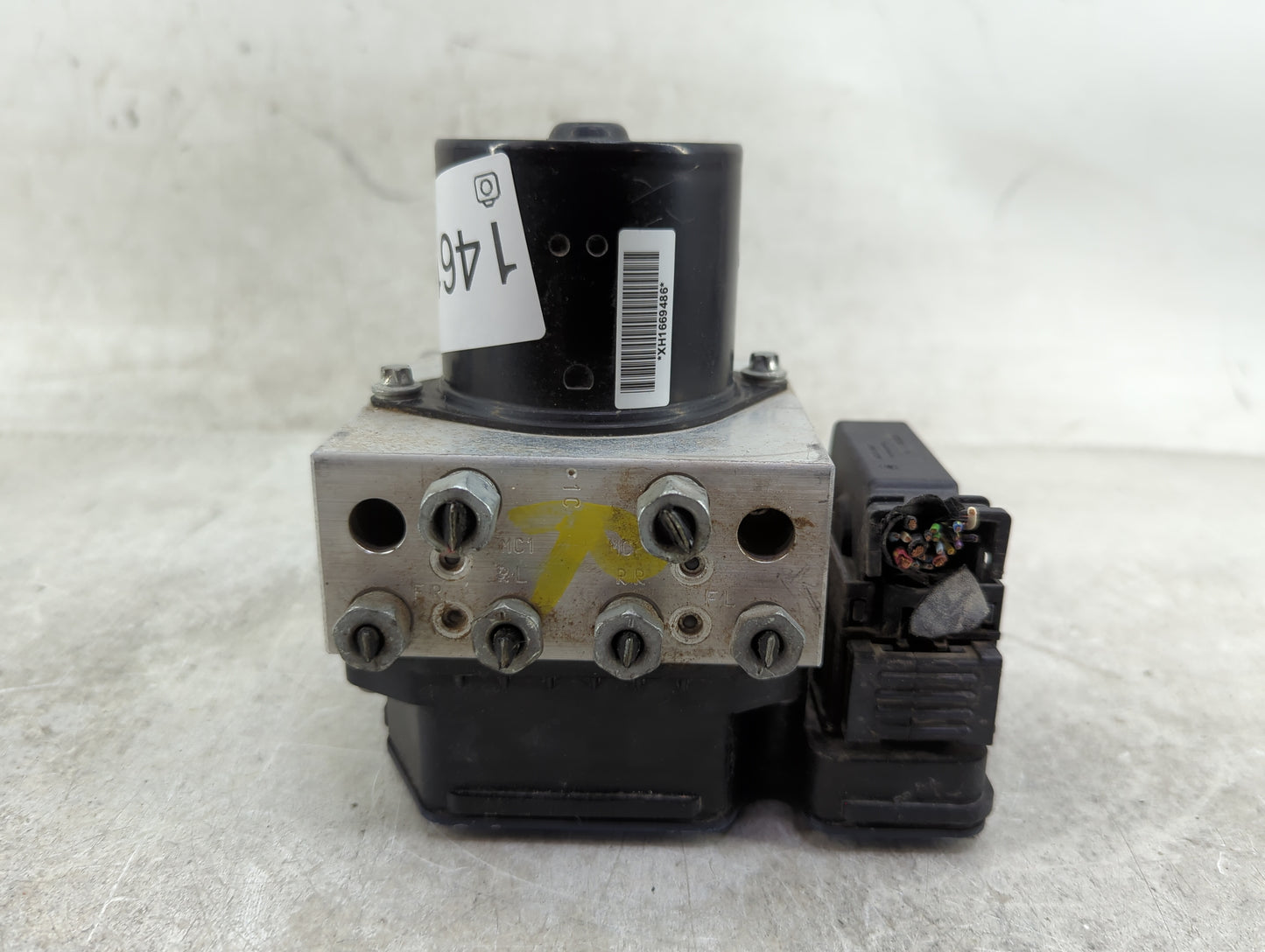 2013-2016 Chevrolet Malibu ABS Pump Control Module Replacement P/N:22863598 Fits Fits 2012 2013 2014 2015 2016 OEM Used Auto