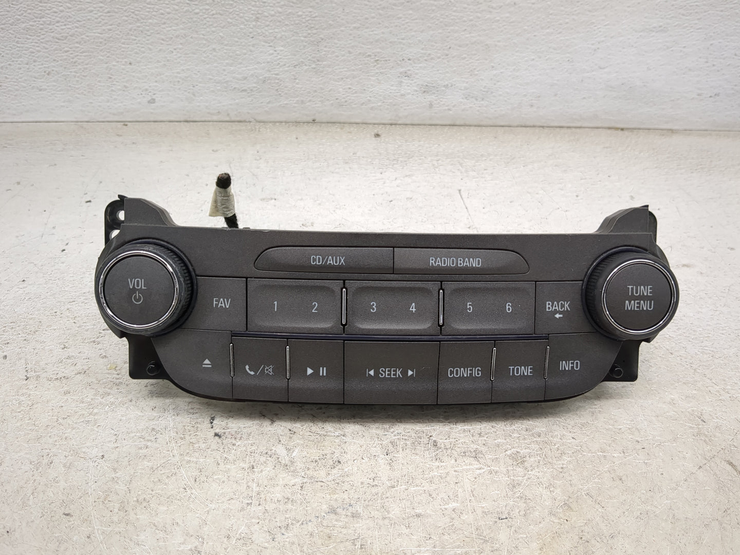 2013-2013 Chevrolet Malibu Radio Control Panel 1463799 - Oemusedautoparts1.com