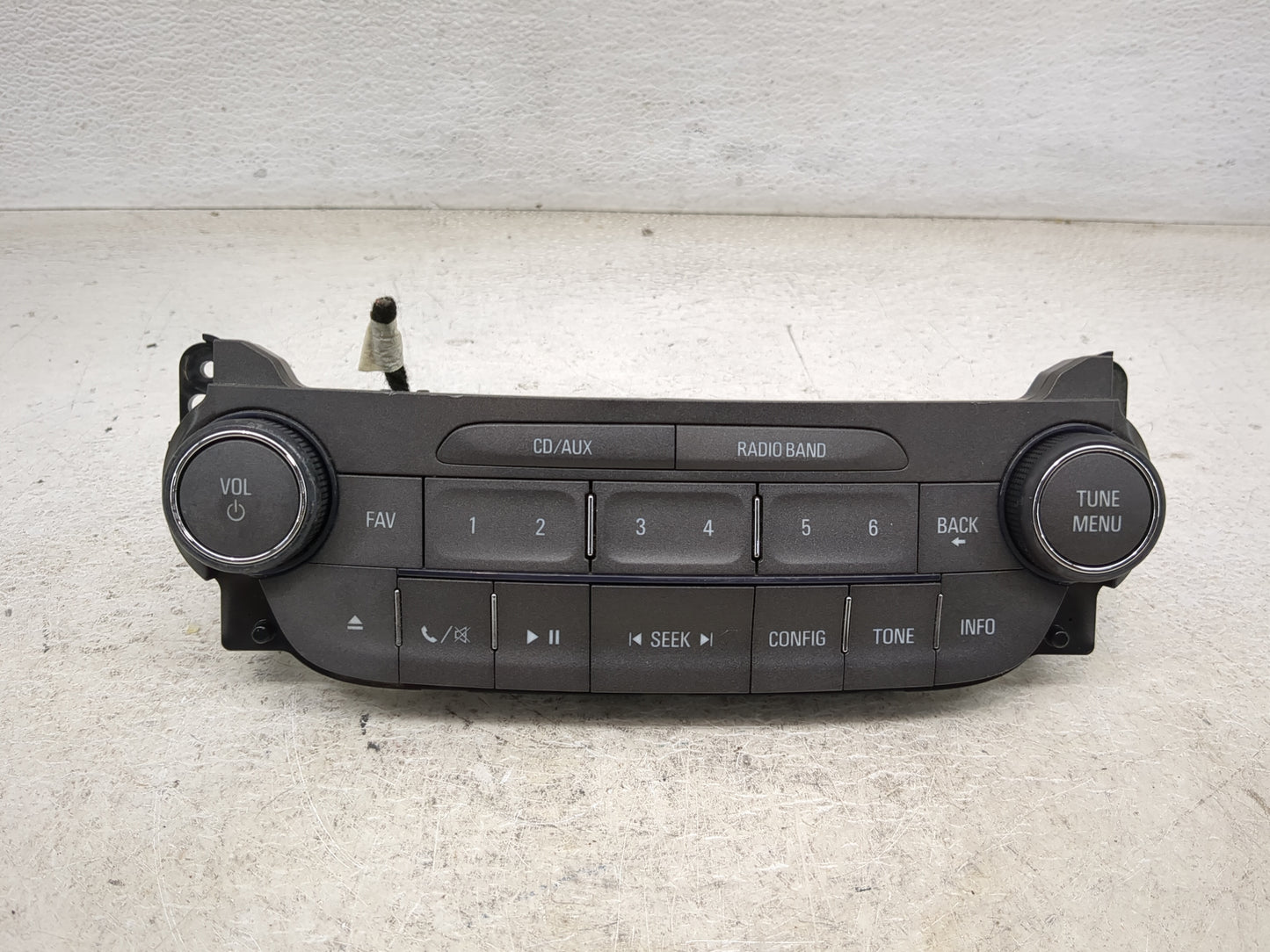 2013-2013 Chevrolet Malibu Radio Control Panel 1463799 - Oemusedautoparts1.com