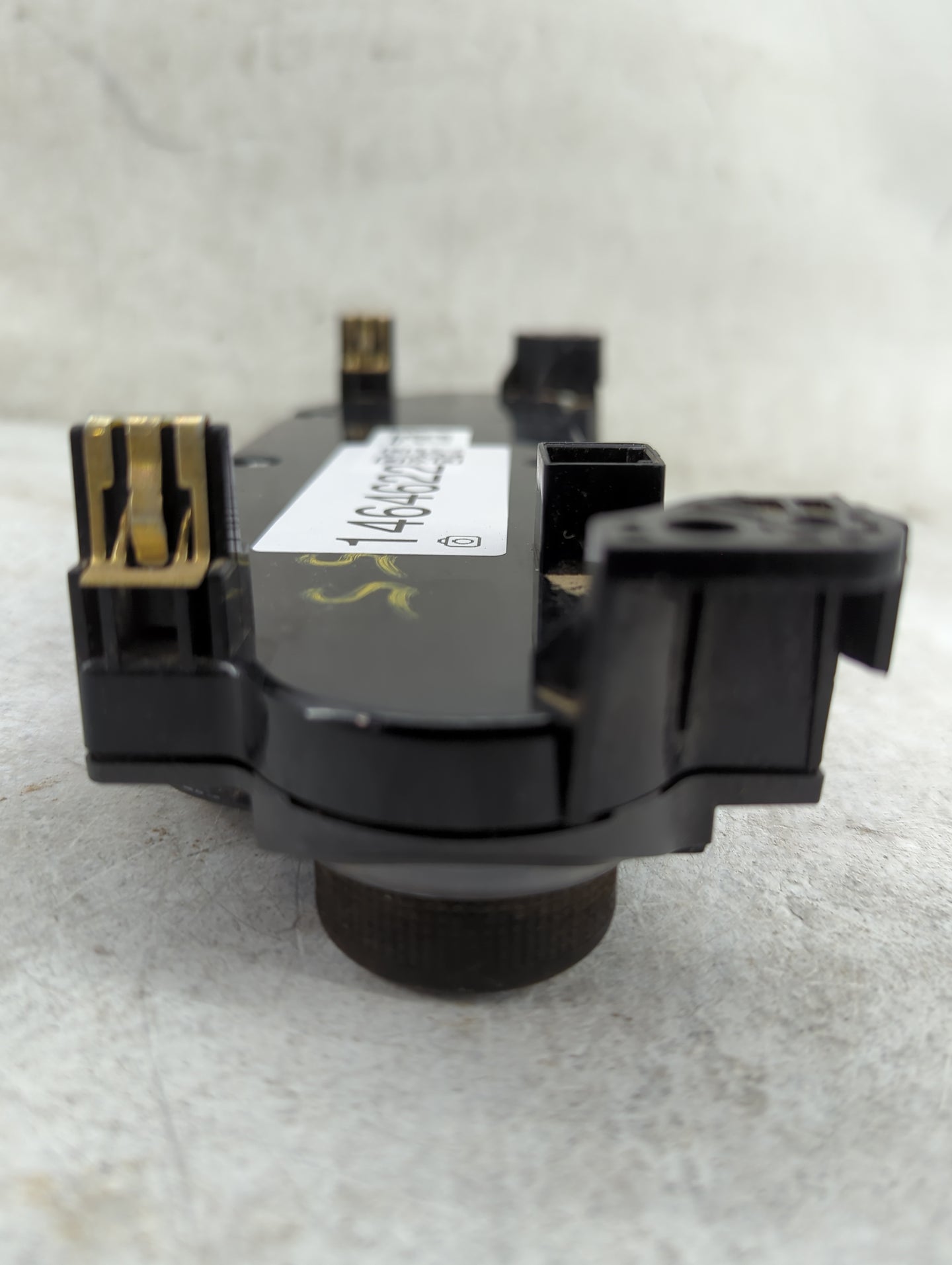 2013-2013 Chevrolet Malibu Radio Control Panel 1464622 - Oemusedautoparts1.com