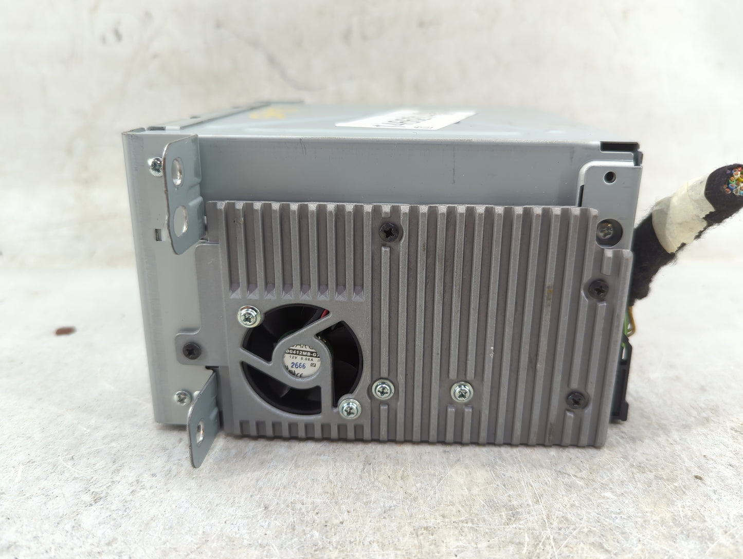 2013 Chevrolet Malibu Radio AM FM Cd Player Receiver Replacement P/N:22923802 CQ-FG42E4GDA Fits OEM Used Auto Parts - Oemuse