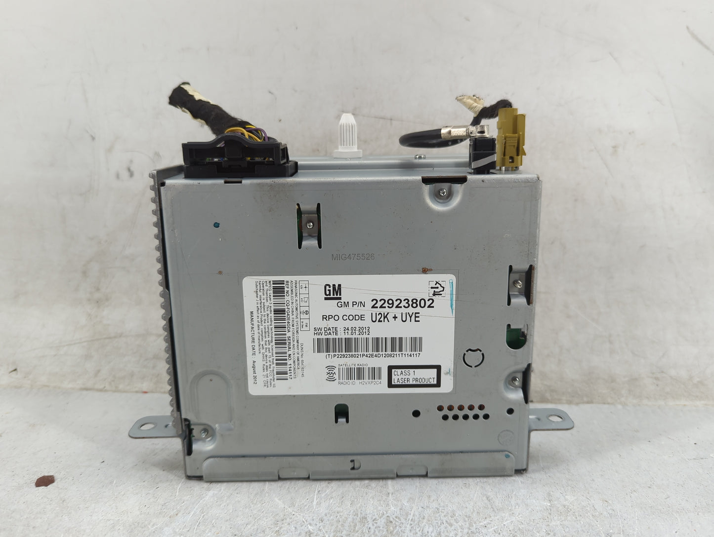 2013 Chevrolet Malibu Radio AM FM Cd Player Receiver Replacement P/N:22923802 CQ-FG42E4GDA Fits OEM Used Auto Parts - Oemuse