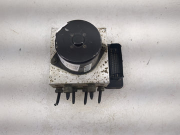 2013-2016 Chevrolet Malibu ABS Pump Control Module Replacement P/N:22863598 16817037, 25430406 Fits Fits 2012 2013 2014 2015 2016 OEM Used Auto Parts