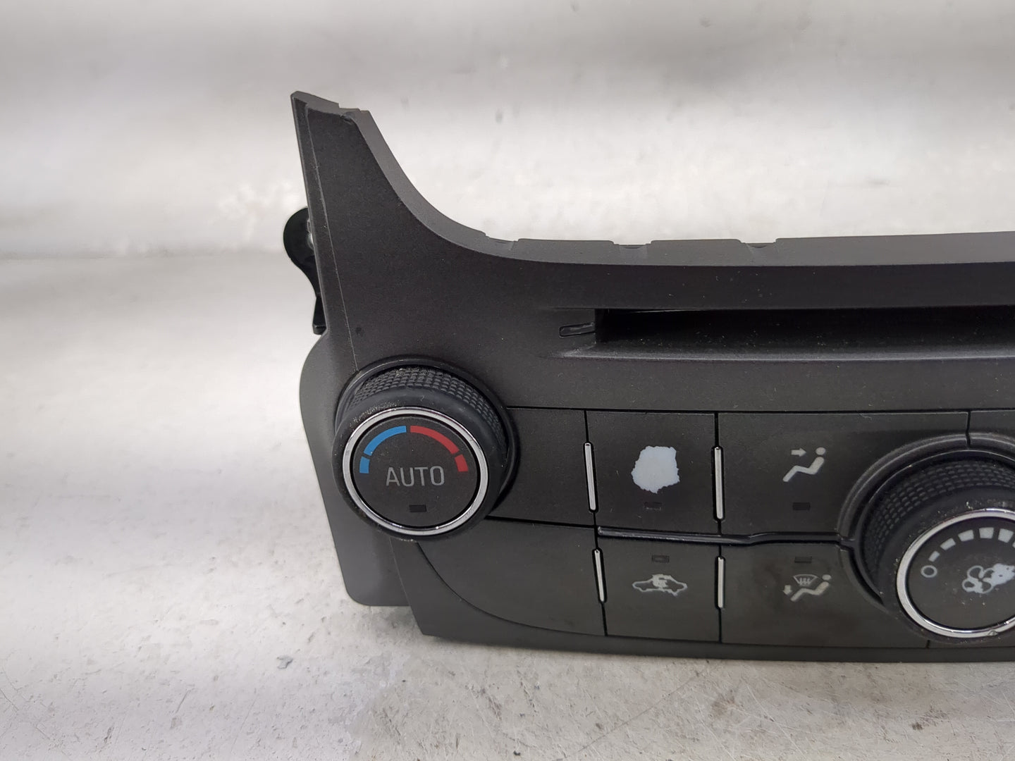 2013 Chevrolet Malibu Climate Control Module Temperature AC/Heater Replacement P/N:22854784 545290509 Fits OEM Used Auto Par