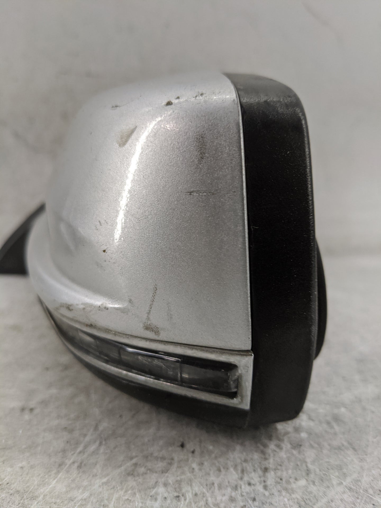 2013 Chevrolet Malibu Driver Side View Mirror - Left Door Mirror OEM Used - Oemusedautoparts1.com
